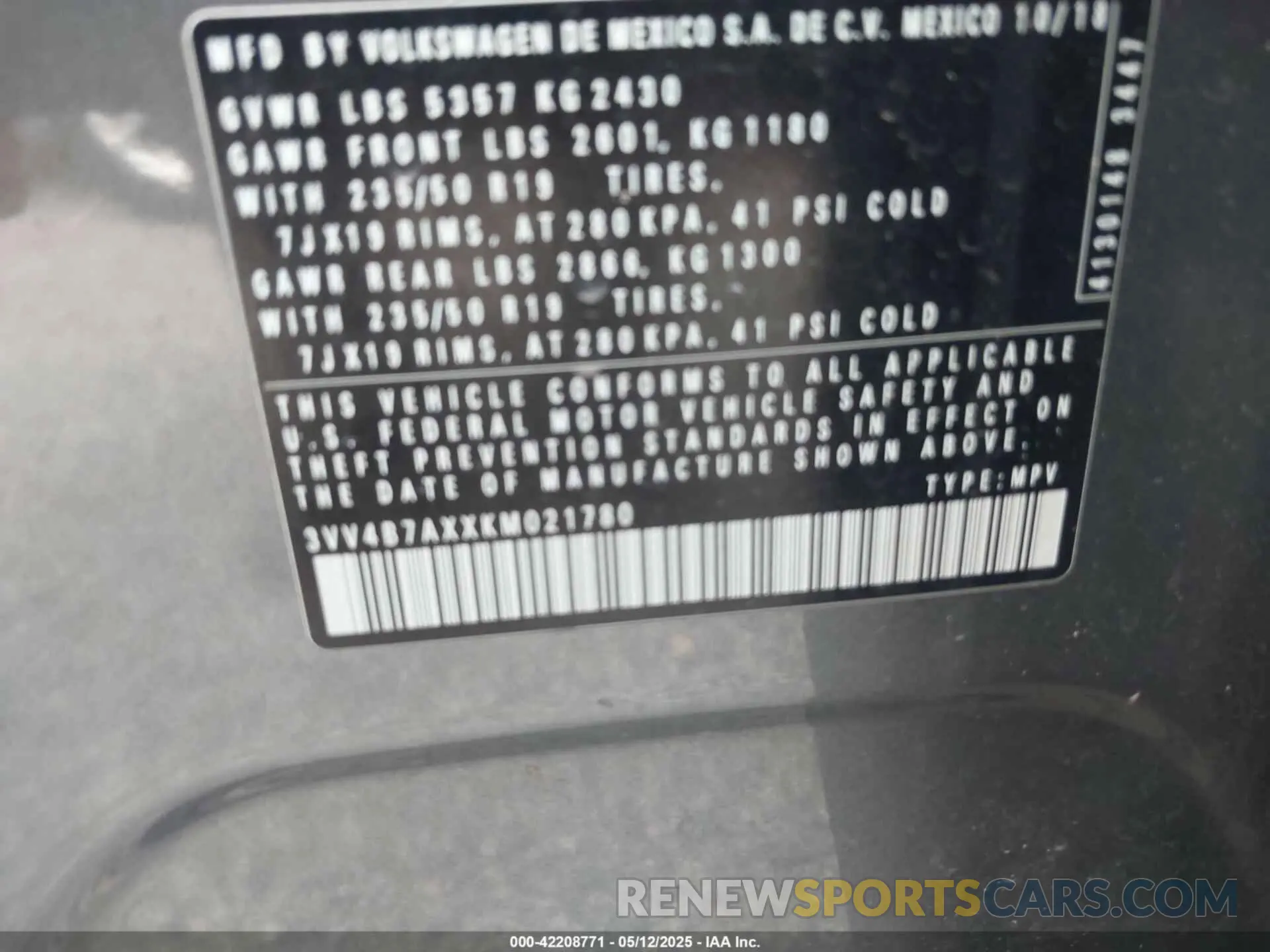 9 Photograph of a damaged car 3VV4B7AXXKM021780 VOLKSWAGEN TIGUAN 2019