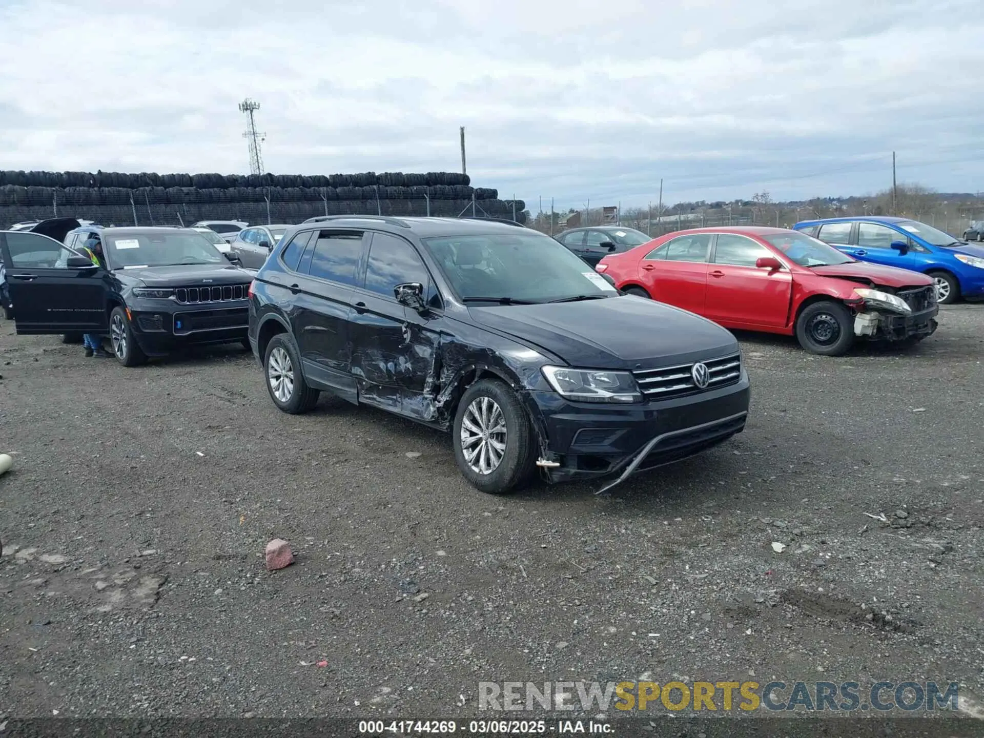 1 Photograph of a damaged car 3VV0B7AX4LM043693 VOLKSWAGEN TIGUAN 2020