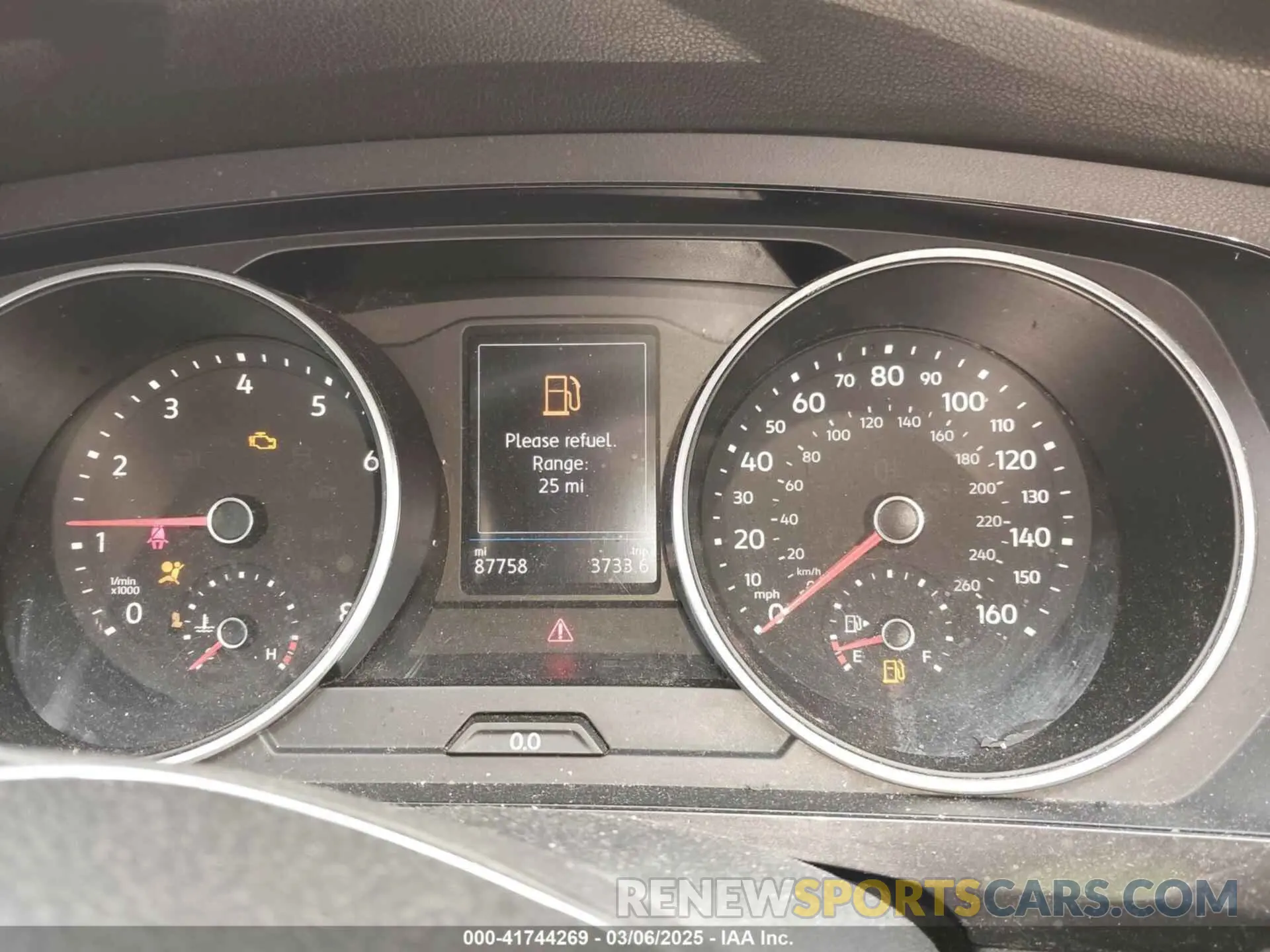 7 Photograph of a damaged car 3VV0B7AX4LM043693 VOLKSWAGEN TIGUAN 2020