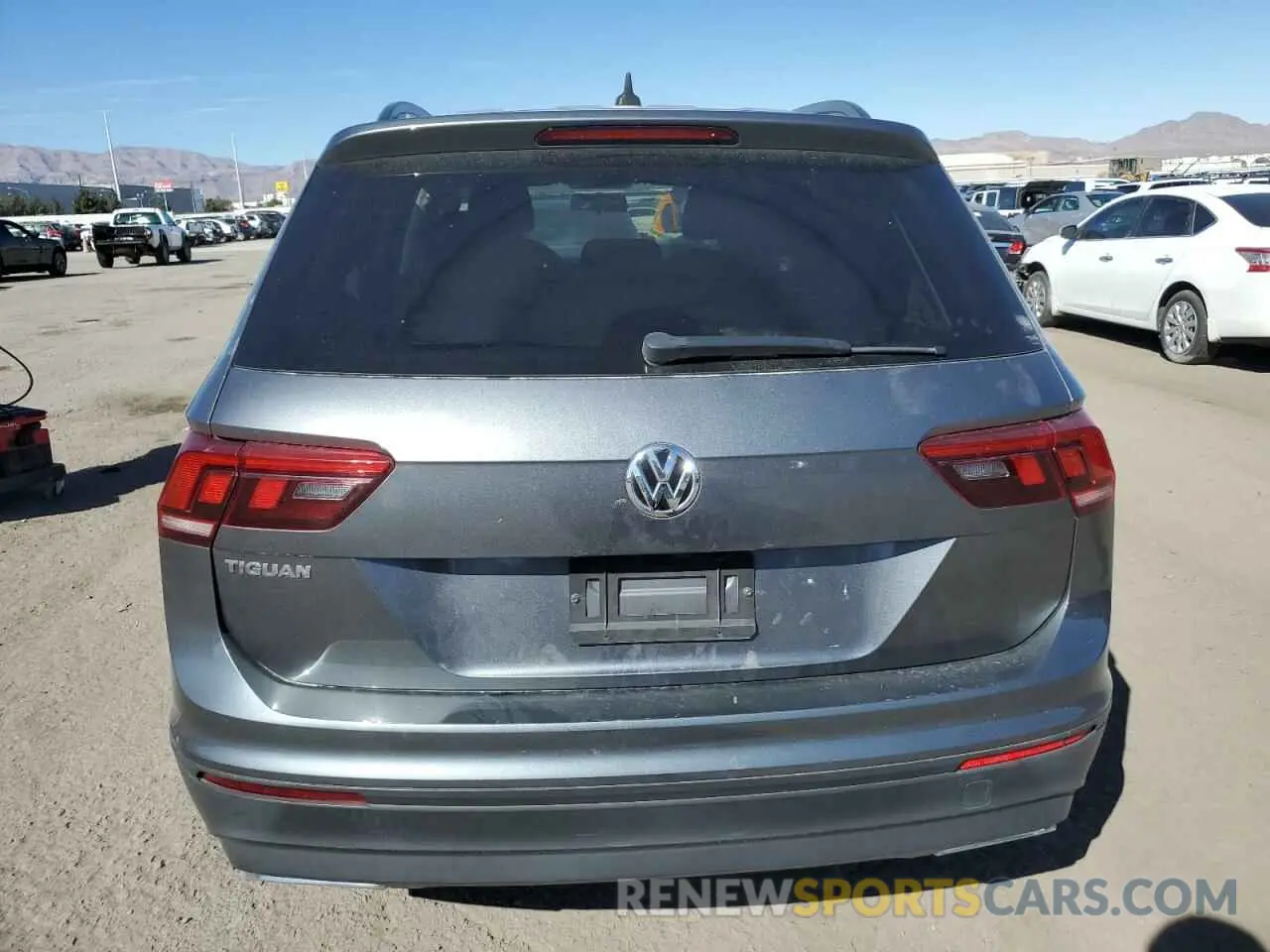 6 Фотография поврежденного автомобиля 3VV1B7AX4LM004607 VOLKSWAGEN TIGUAN 2020