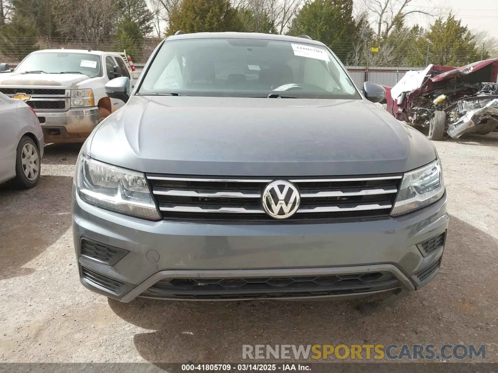 12 Фотография поврежденного автомобиля 3VV1B7AX5LM159943 VOLKSWAGEN TIGUAN 2020