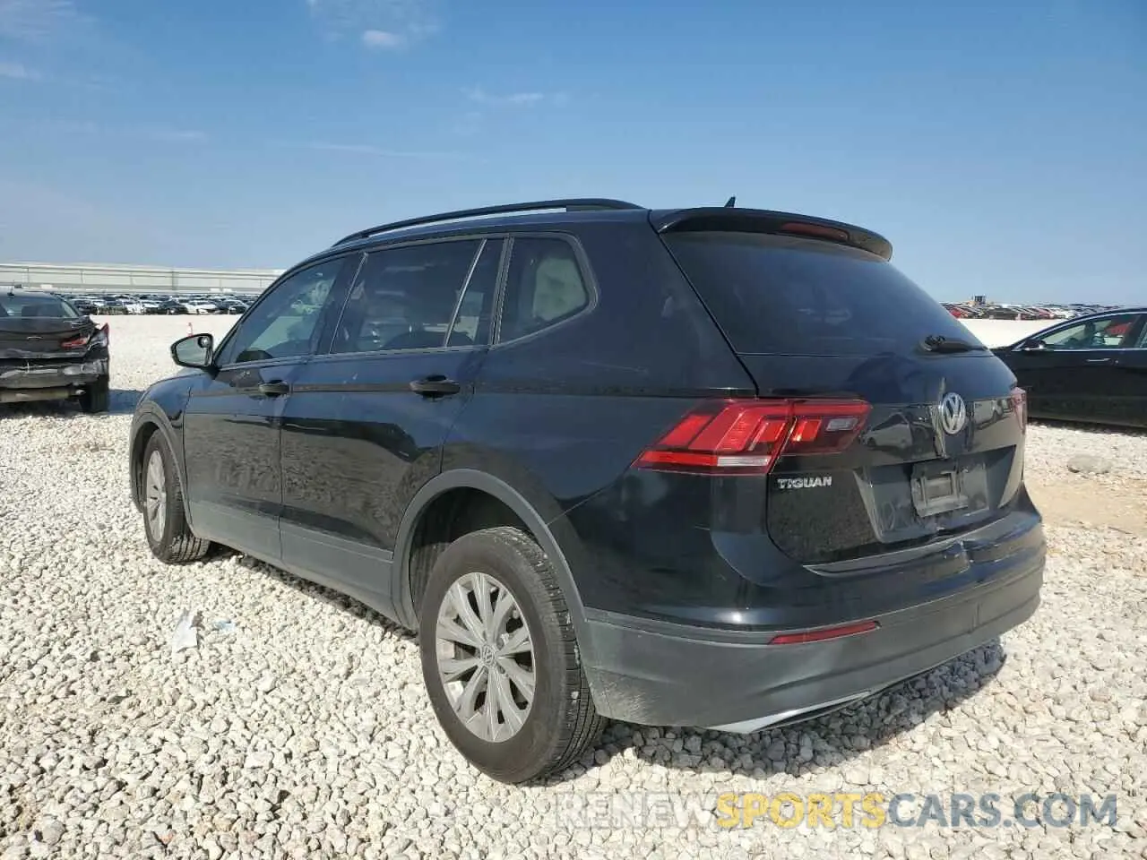 2 Photograph of a damaged car 3VV1B7AX6LM103686 VOLKSWAGEN TIGUAN 2020