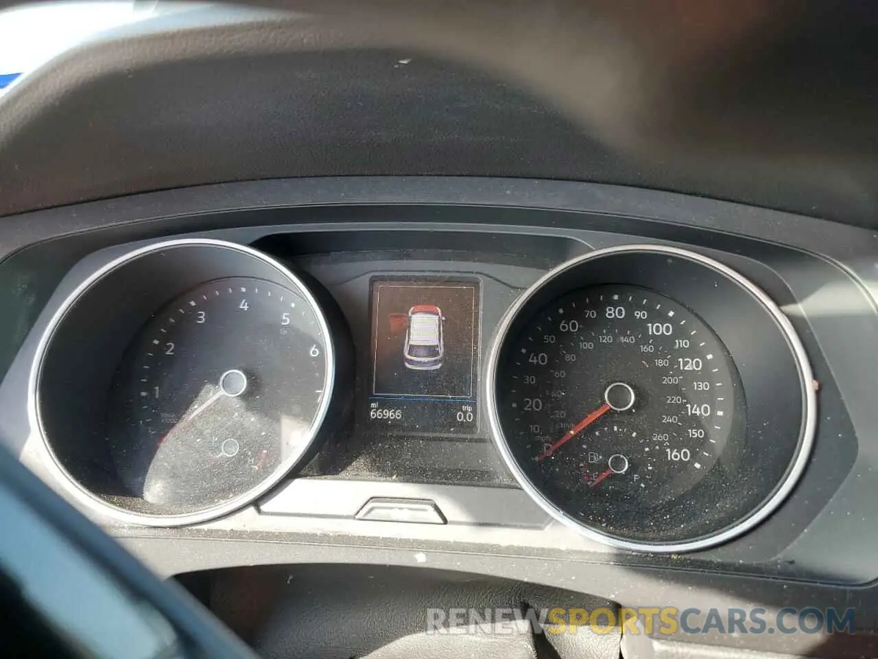 9 Photograph of a damaged car 3VV1B7AX6LM103686 VOLKSWAGEN TIGUAN 2020