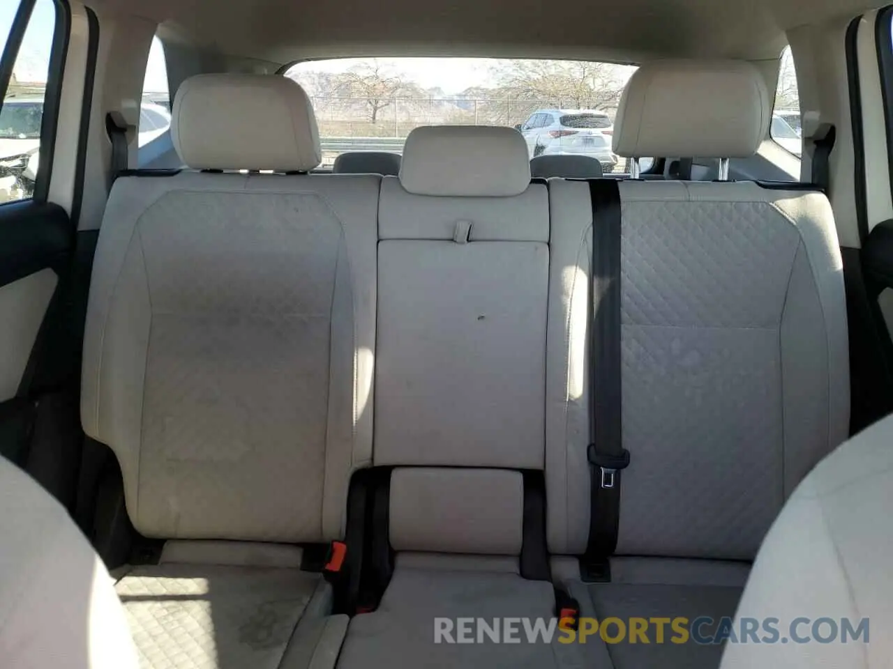 10 Photograph of a damaged car 3VV1B7AX8LM078127 VOLKSWAGEN TIGUAN 2020