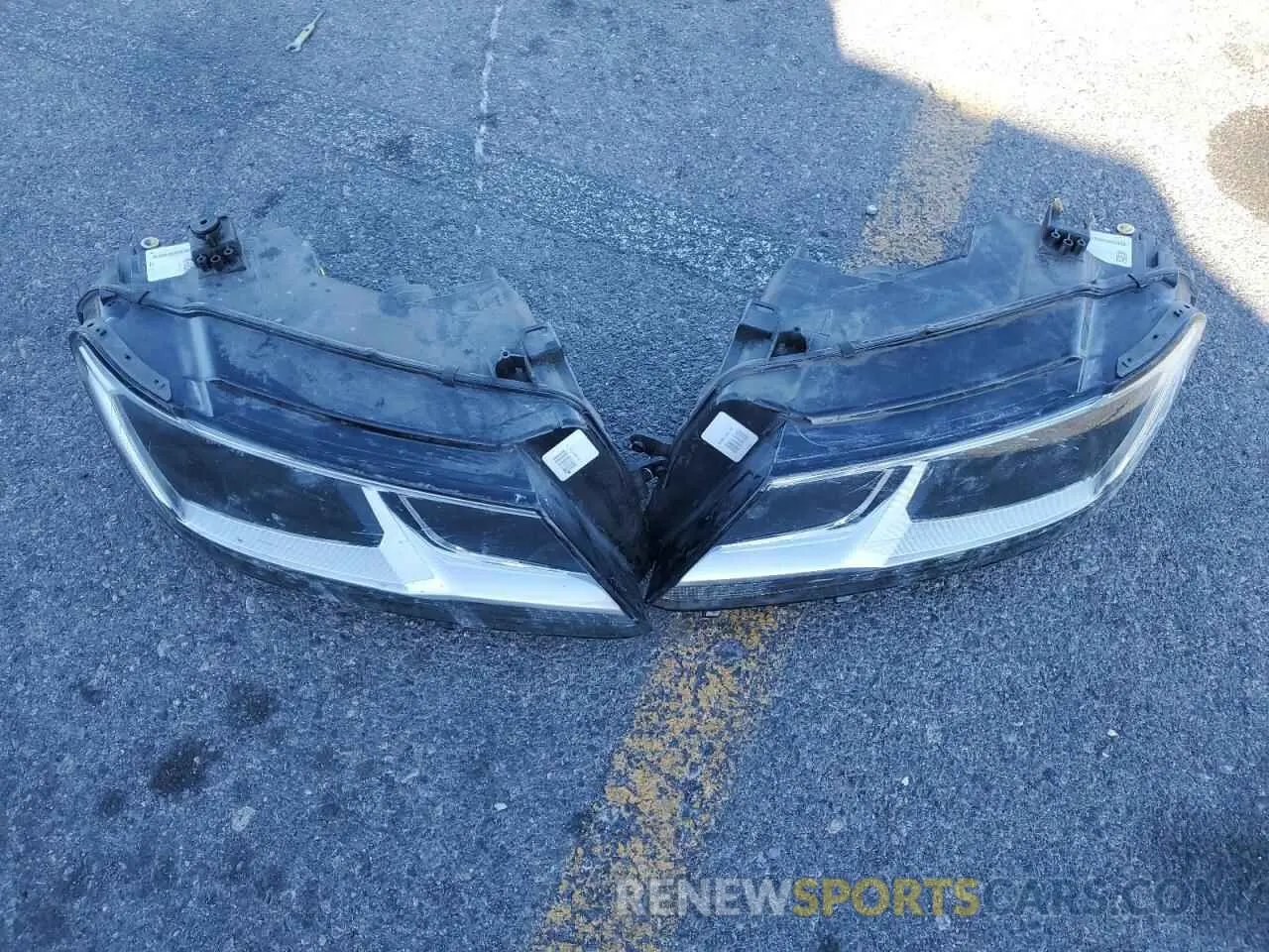 13 Photograph of a damaged car 3VV1B7AX8LM078127 VOLKSWAGEN TIGUAN 2020