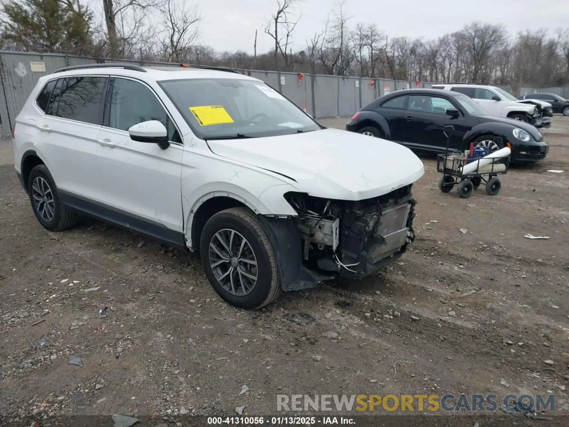 1 Фотография поврежденного автомобиля 3VV2B7AX0LM075033 VOLKSWAGEN TIGUAN 2020