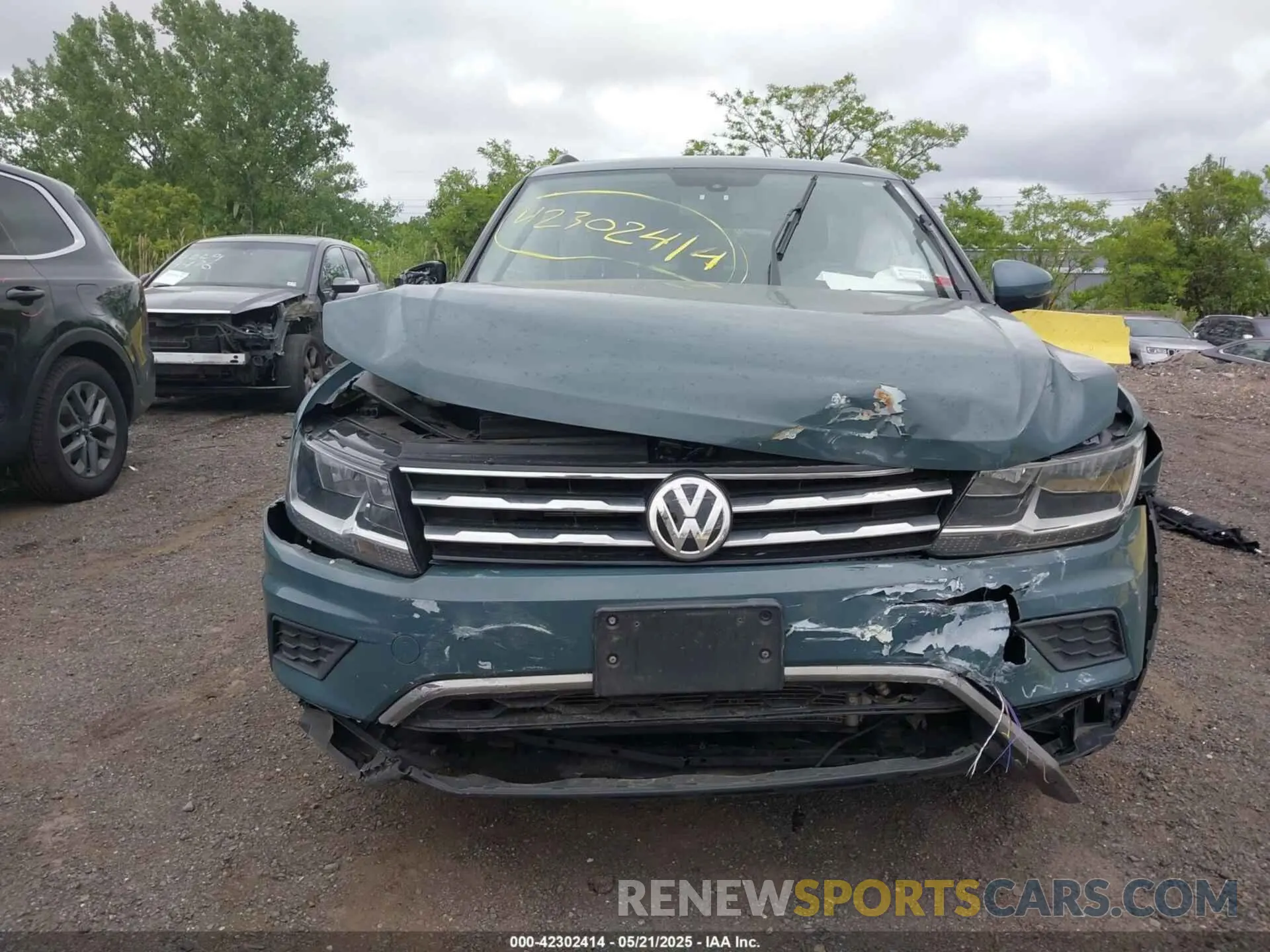 12 Фотография поврежденного автомобиля 3VV2B7AX0LM124635 VOLKSWAGEN TIGUAN 2020