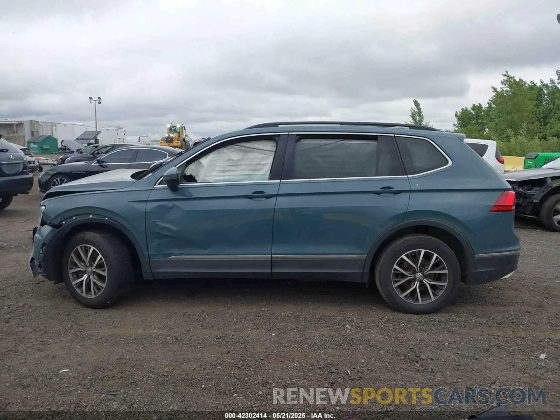 14 Фотография поврежденного автомобиля 3VV2B7AX0LM124635 VOLKSWAGEN TIGUAN 2020