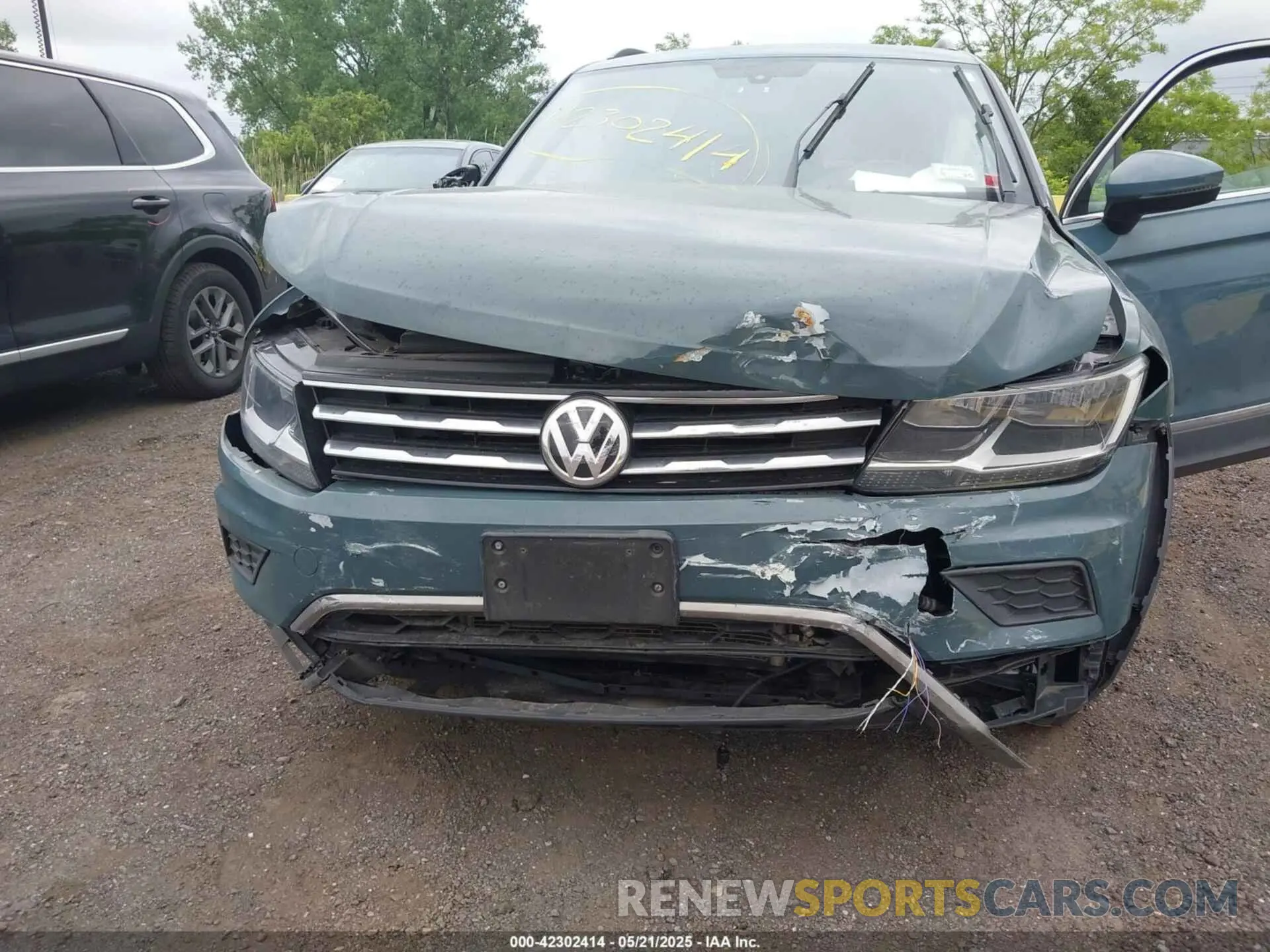 6 Фотография поврежденного автомобиля 3VV2B7AX0LM124635 VOLKSWAGEN TIGUAN 2020