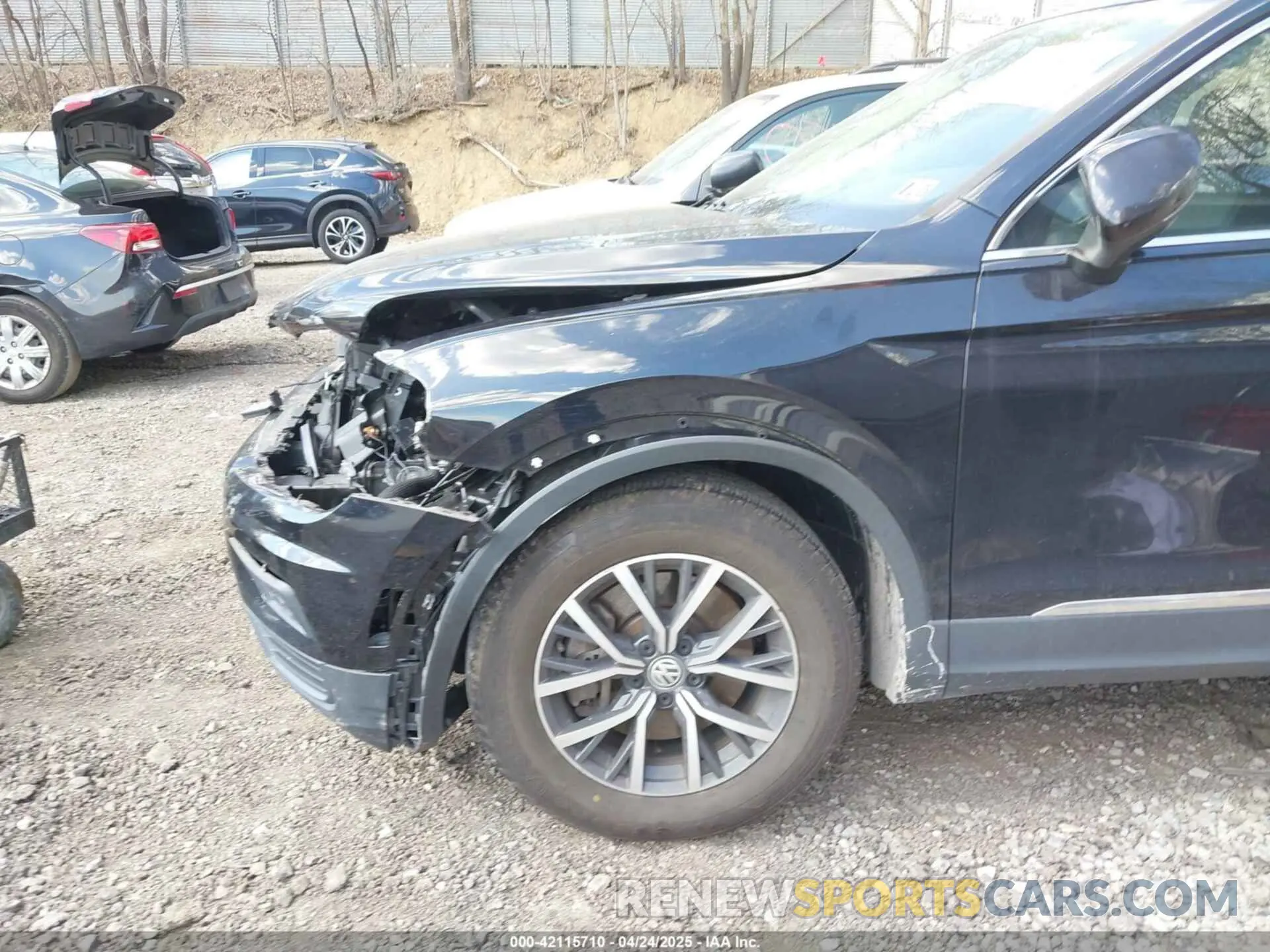 18 Фотография поврежденного автомобиля 3VV2B7AX1LM043109 VOLKSWAGEN TIGUAN 2020
