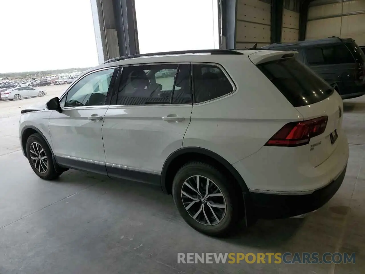2 Фотография поврежденного автомобиля 3VV2B7AX1LM062694 VOLKSWAGEN TIGUAN 2020