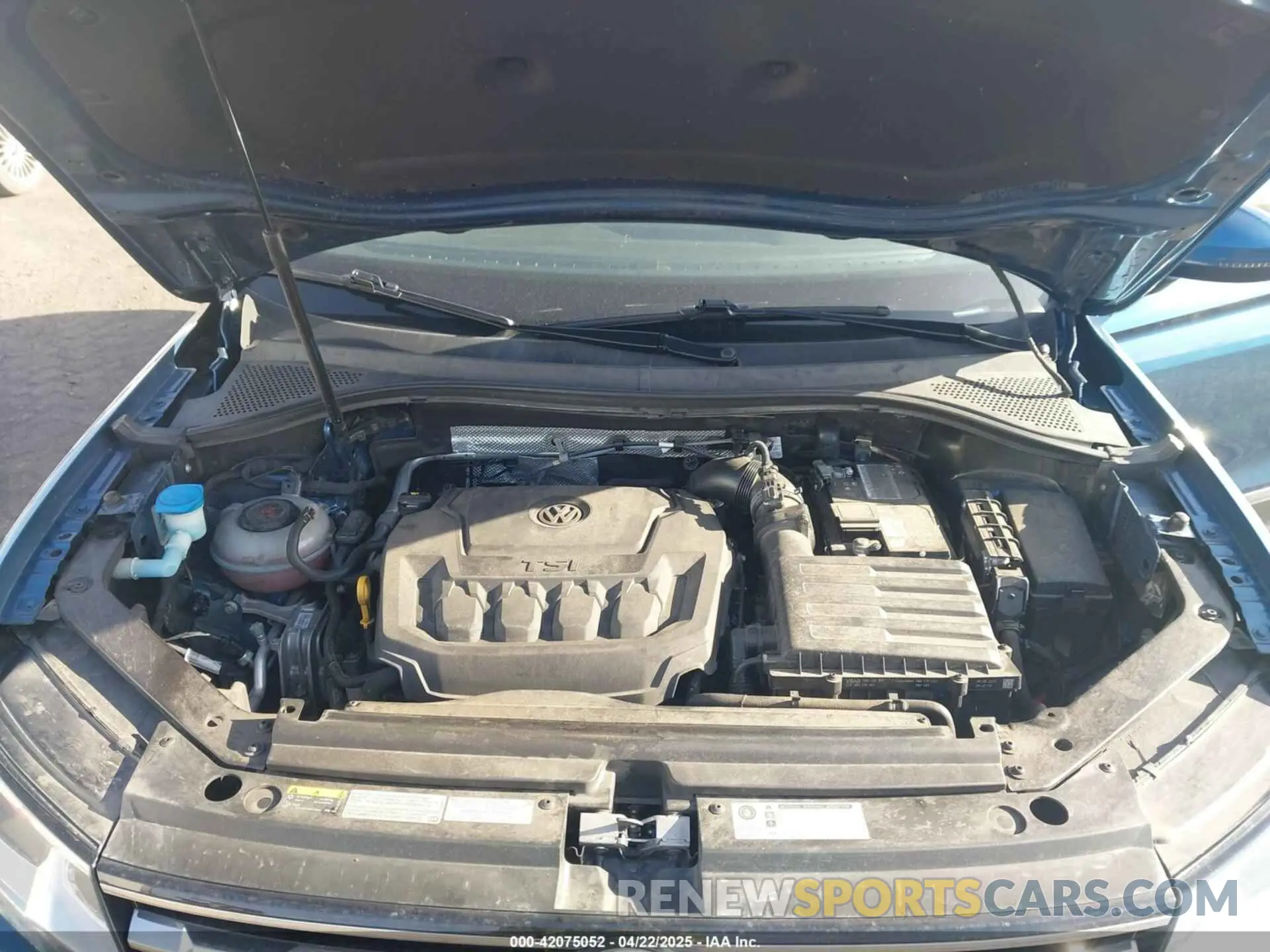 10 Фотография поврежденного автомобиля 3VV2B7AX2LM017277 VOLKSWAGEN TIGUAN 2020