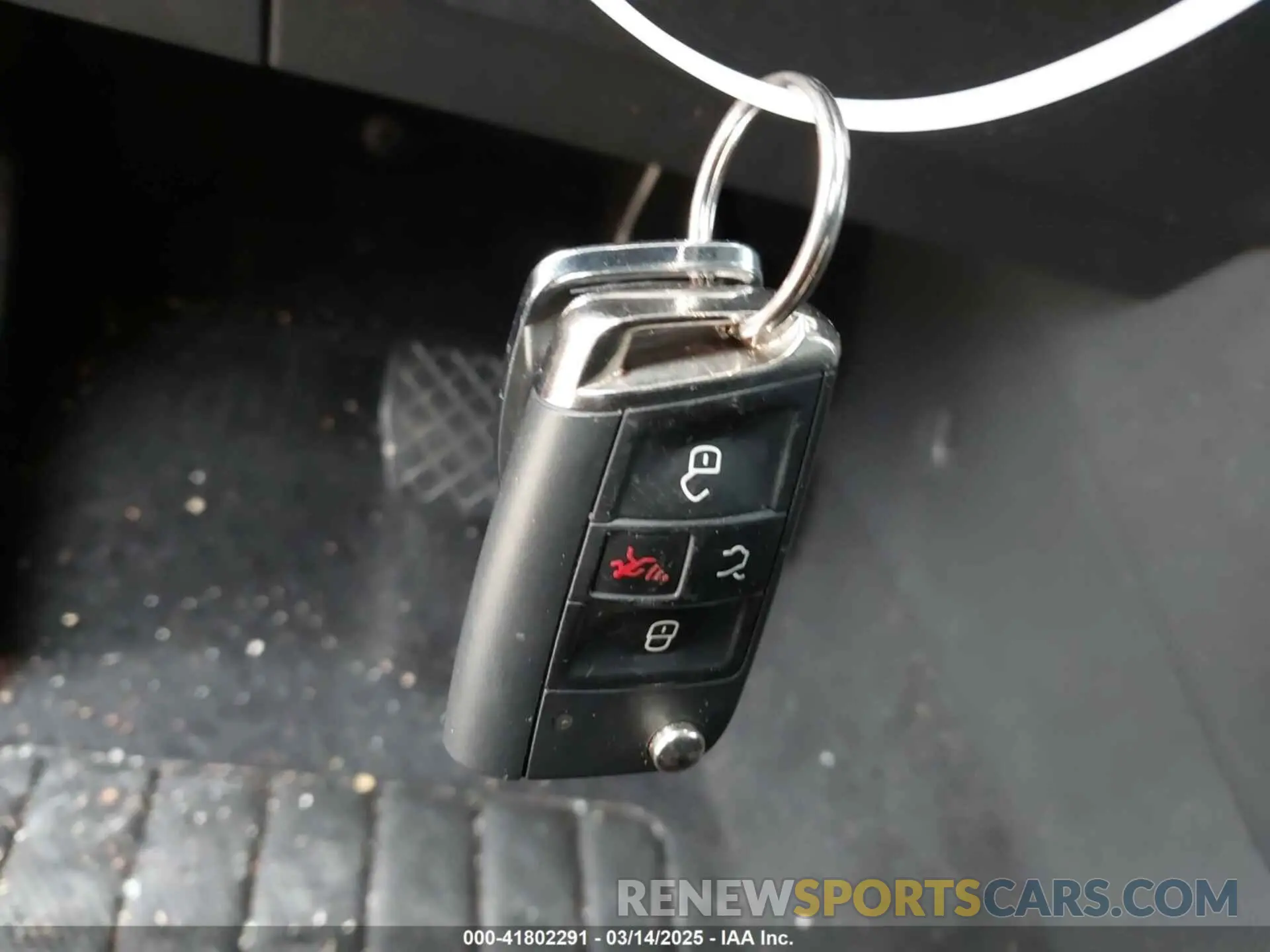 11 Photograph of a damaged car 3VV2B7AX2LM018722 VOLKSWAGEN TIGUAN 2020