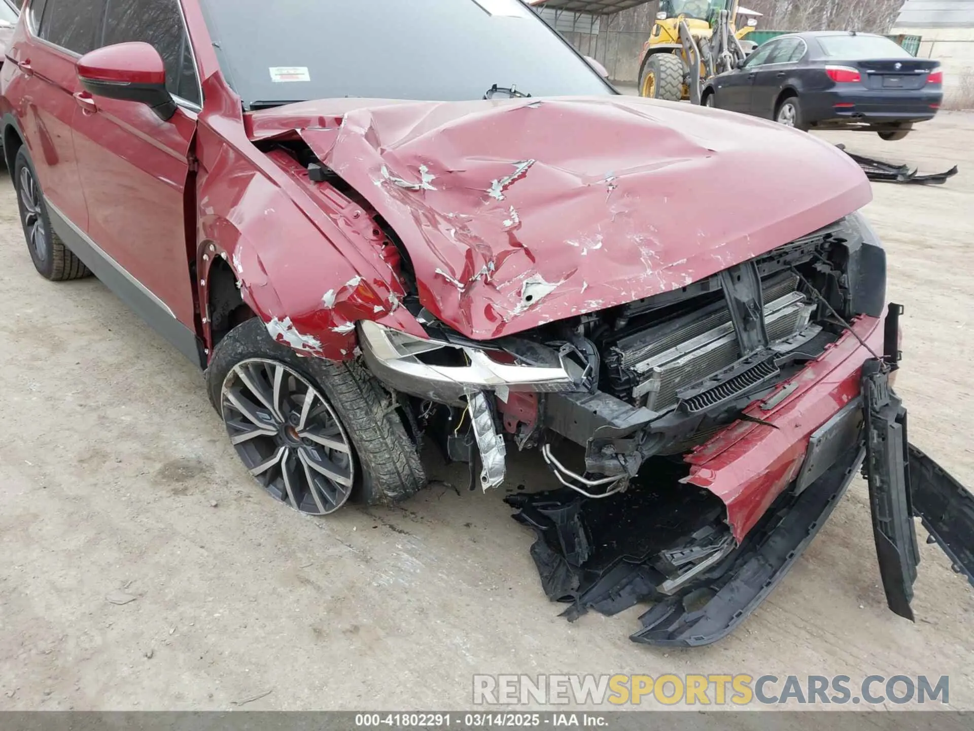 6 Photograph of a damaged car 3VV2B7AX2LM018722 VOLKSWAGEN TIGUAN 2020