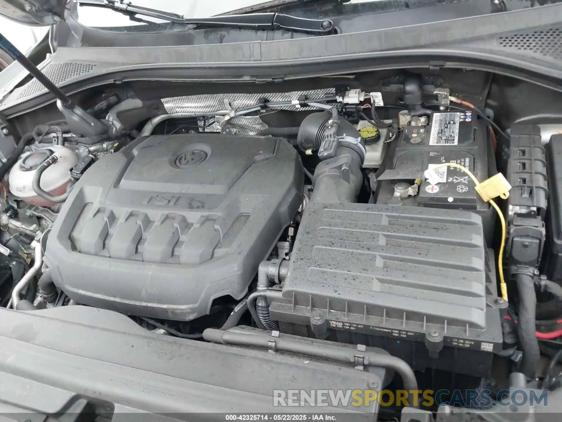 10 Фотография поврежденного автомобиля 3VV2B7AX2LM022477 VOLKSWAGEN TIGUAN 2020