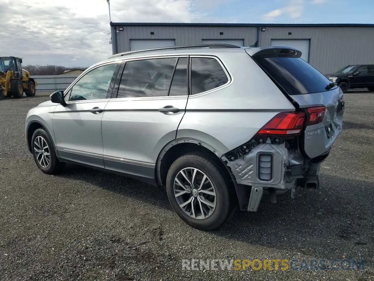2 Фотография поврежденного автомобиля 3VV2B7AX3LM021032 VOLKSWAGEN TIGUAN 2020
