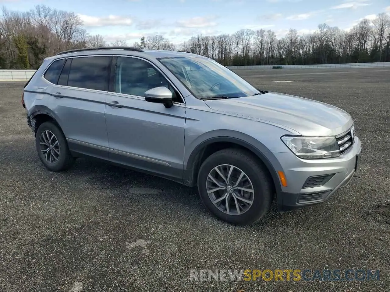 4 Фотография поврежденного автомобиля 3VV2B7AX3LM021032 VOLKSWAGEN TIGUAN 2020