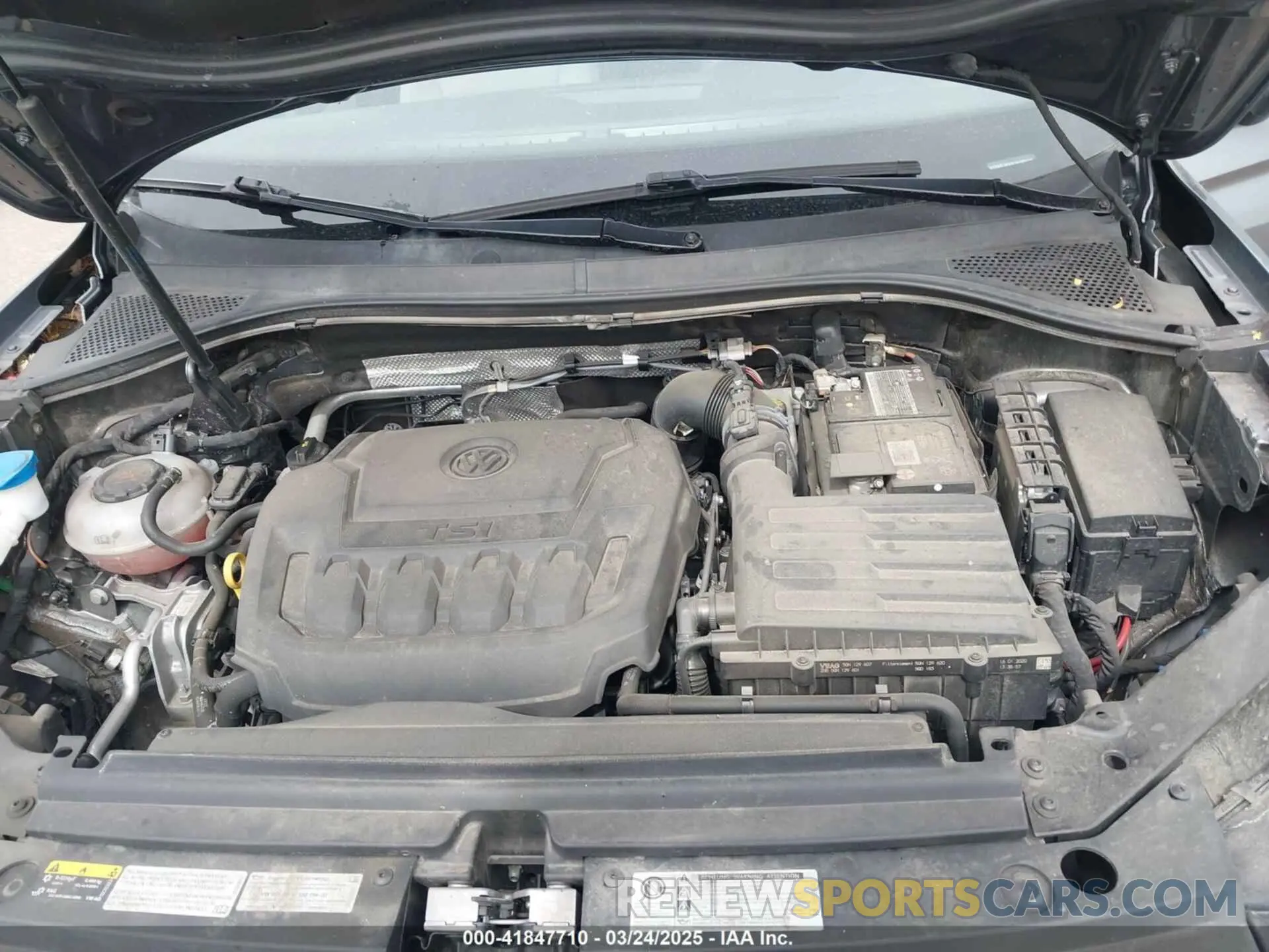10 Фотография поврежденного автомобиля 3VV2B7AX3LM103195 VOLKSWAGEN TIGUAN 2020
