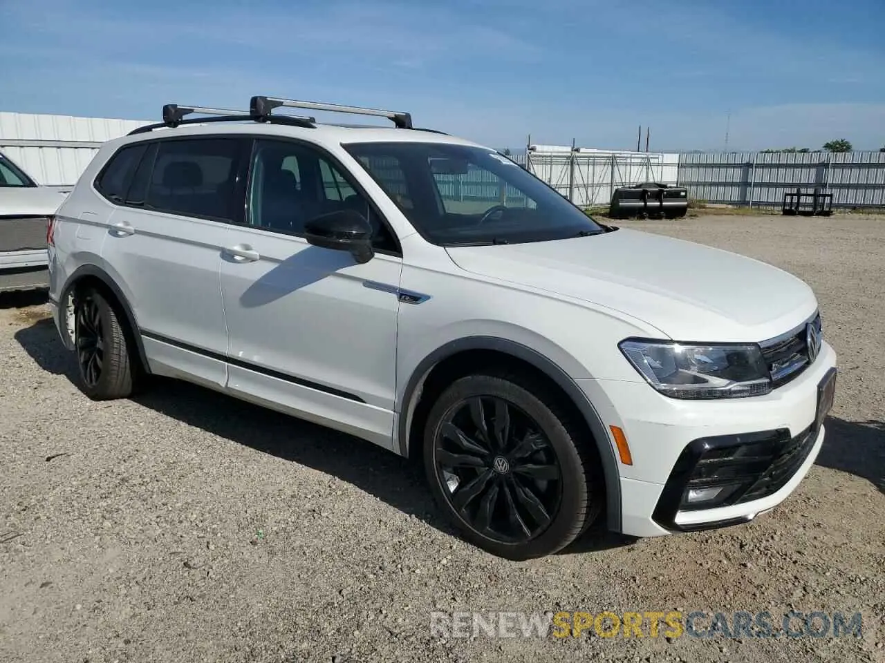 4 Фотография поврежденного автомобиля 3VV2B7AX3LM118621 VOLKSWAGEN TIGUAN 2020