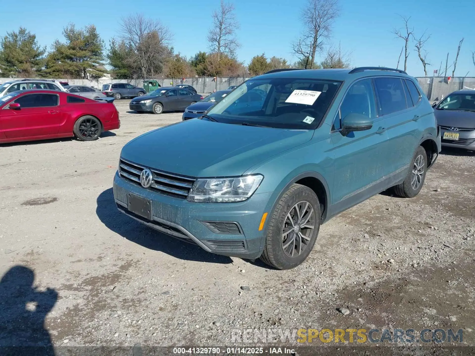 2 Фотография поврежденного автомобиля 3VV2B7AX3LM151148 VOLKSWAGEN TIGUAN 2020