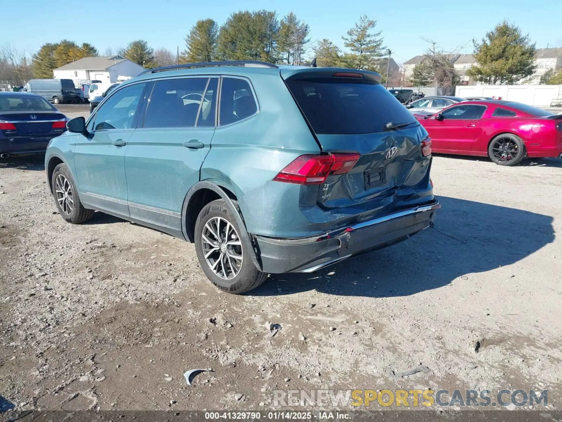 3 Фотография поврежденного автомобиля 3VV2B7AX3LM151148 VOLKSWAGEN TIGUAN 2020