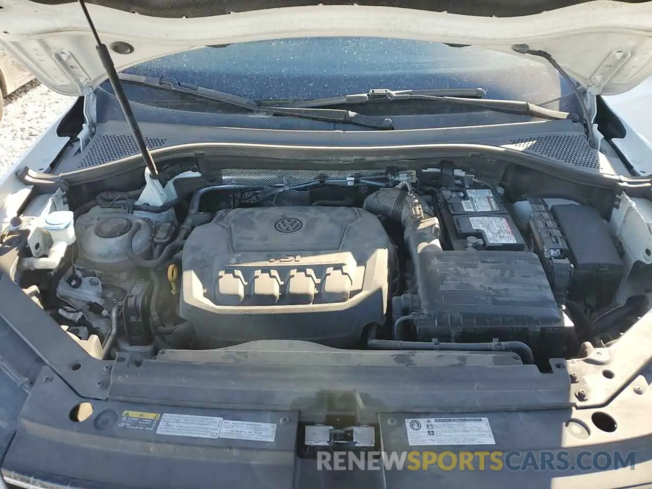 12 Photograph of a damaged car 3VV2B7AX4LM025185 VOLKSWAGEN TIGUAN 2020