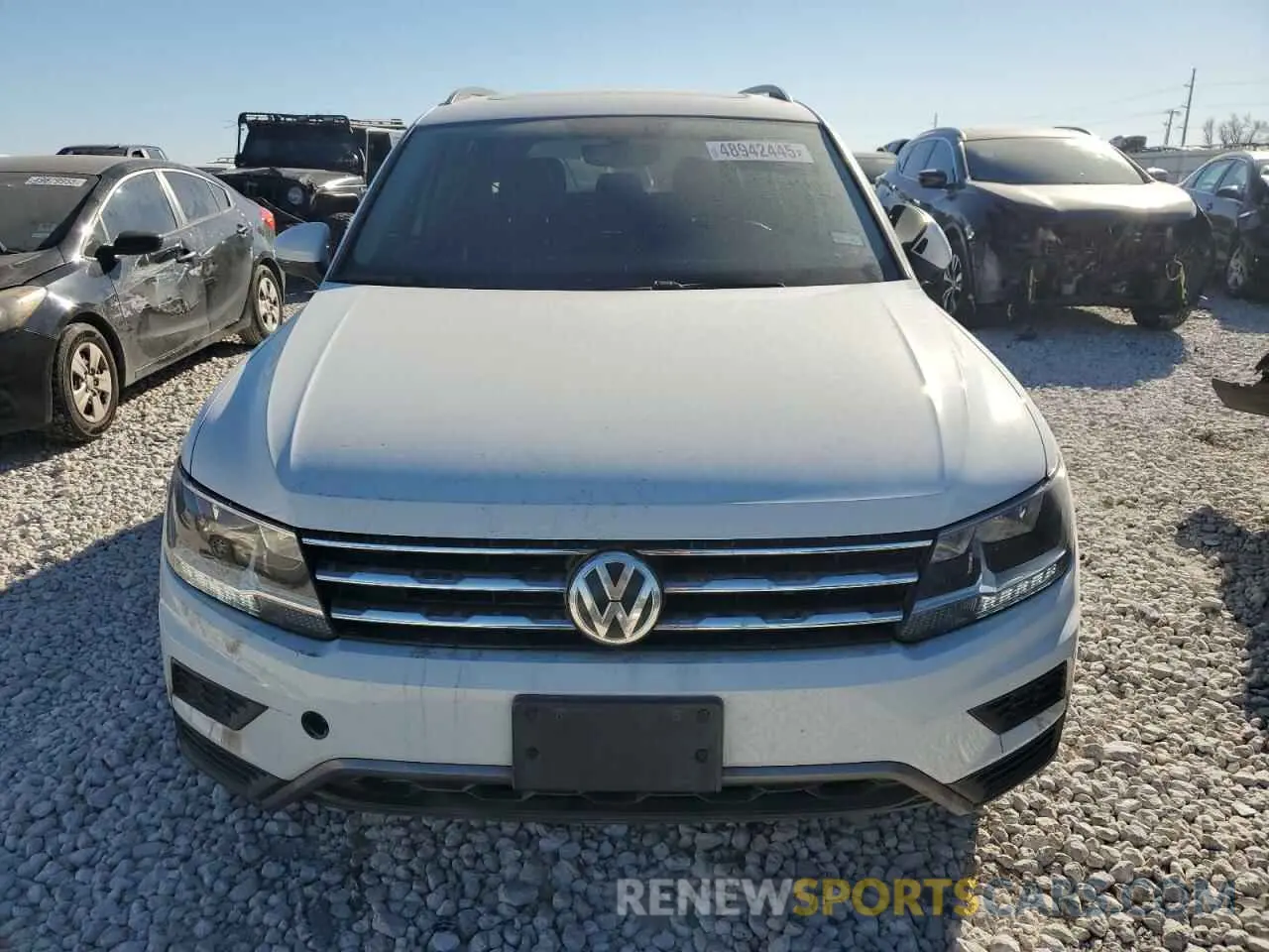 5 Photograph of a damaged car 3VV2B7AX4LM025185 VOLKSWAGEN TIGUAN 2020