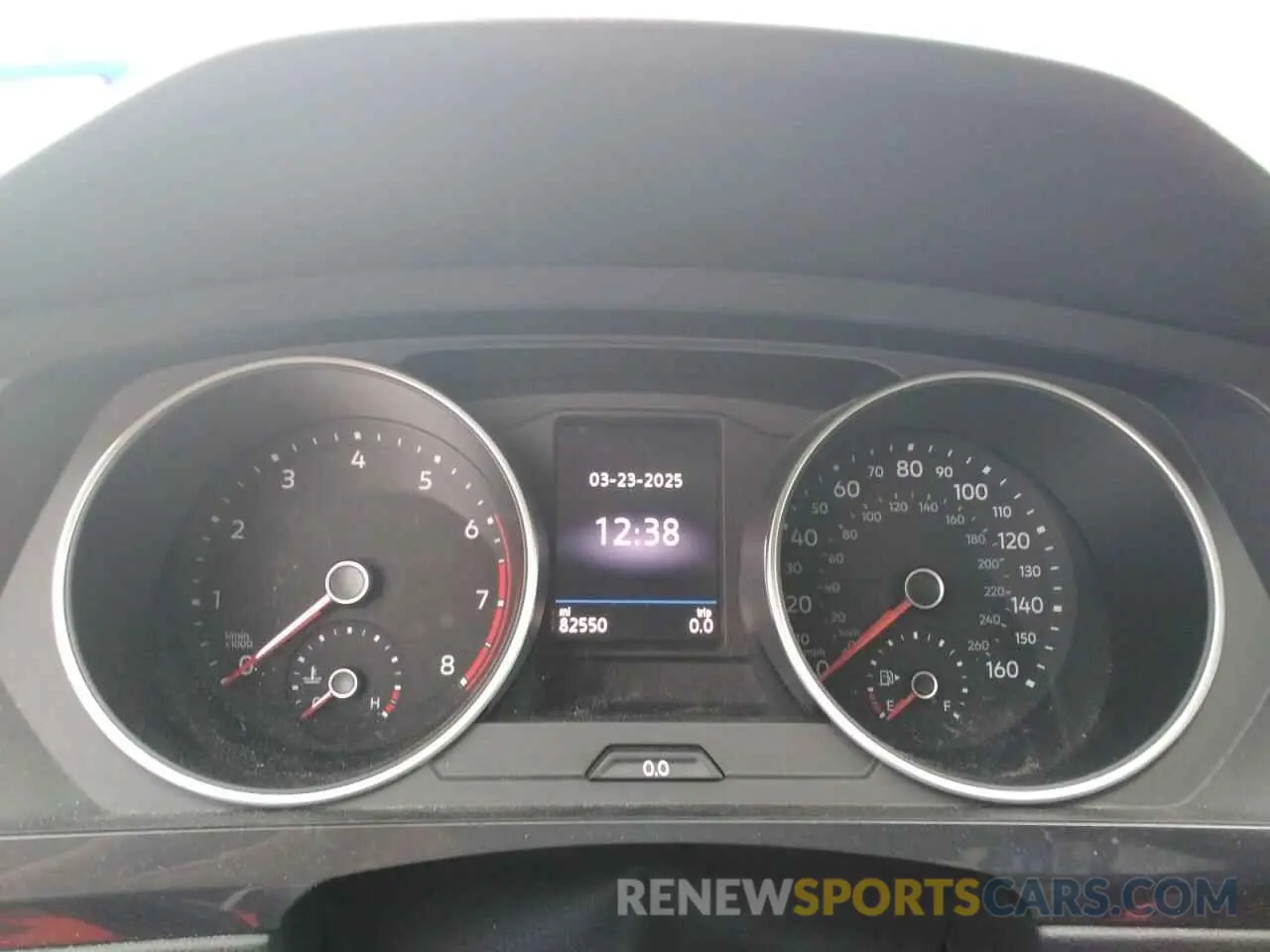 9 Photograph of a damaged car 3VV2B7AX4LM025185 VOLKSWAGEN TIGUAN 2020