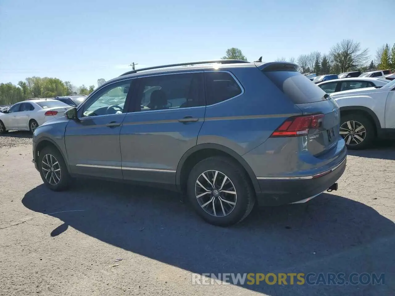 2 Фотография поврежденного автомобиля 3VV2B7AX4LM063239 VOLKSWAGEN TIGUAN 2020