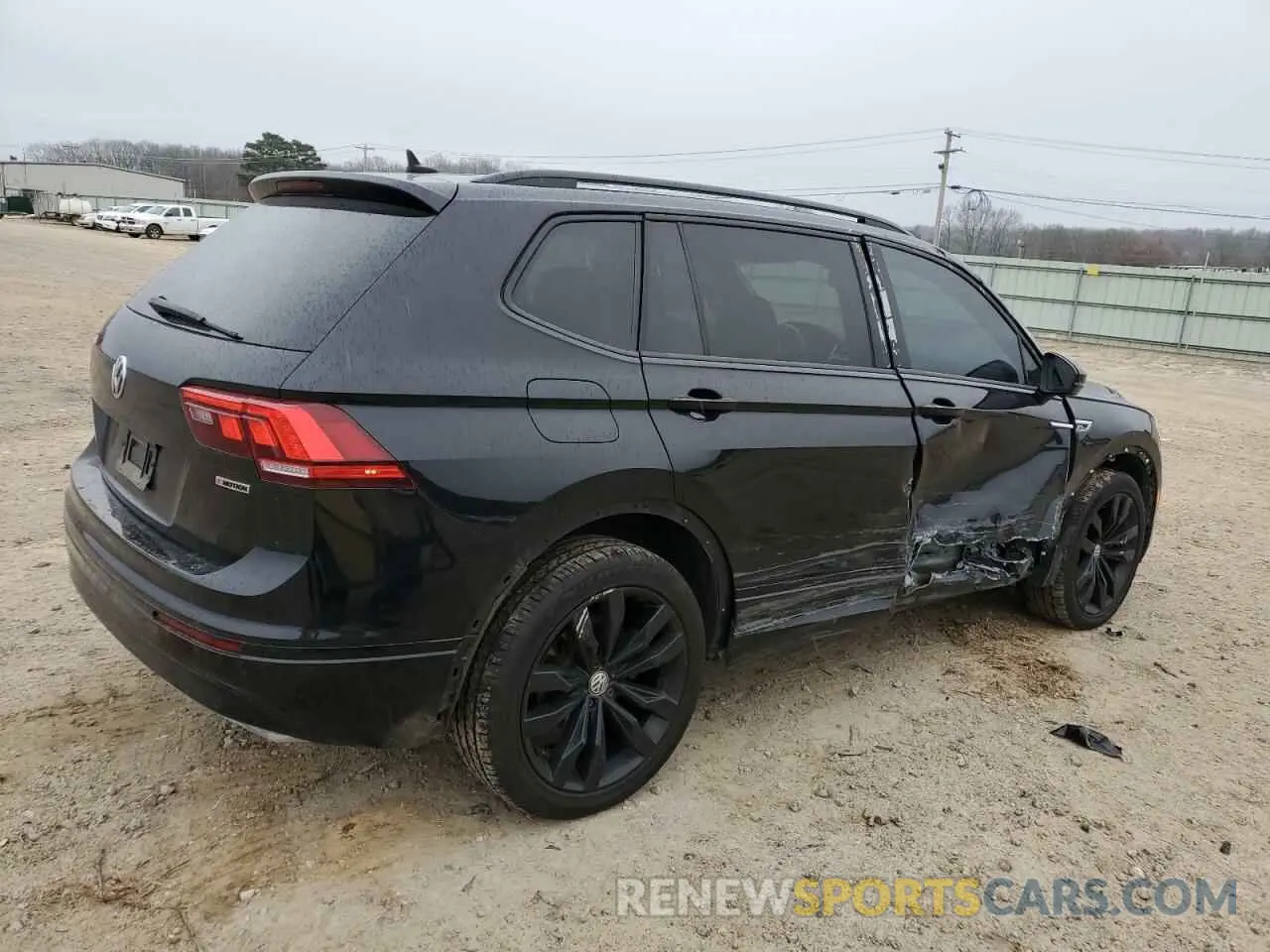 3 Photograph of a damaged car 3VV2B7AX4LM073009 VOLKSWAGEN TIGUAN 2020