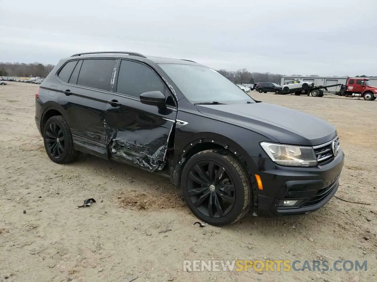 4 Photograph of a damaged car 3VV2B7AX4LM073009 VOLKSWAGEN TIGUAN 2020