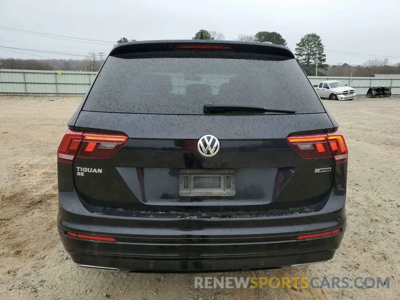 6 Photograph of a damaged car 3VV2B7AX4LM073009 VOLKSWAGEN TIGUAN 2020