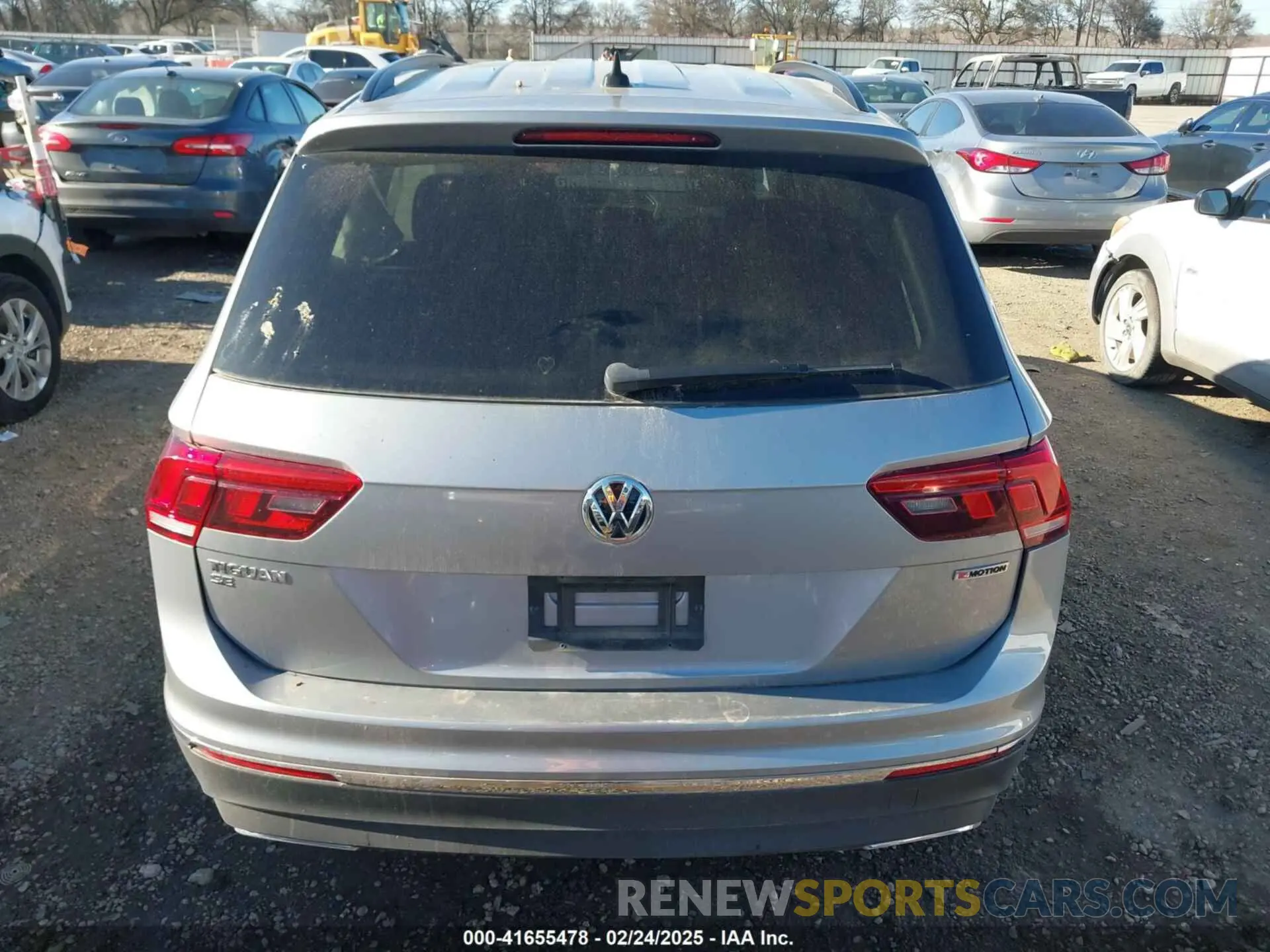 16 Фотография поврежденного автомобиля 3VV2B7AX4LM081188 VOLKSWAGEN TIGUAN 2020