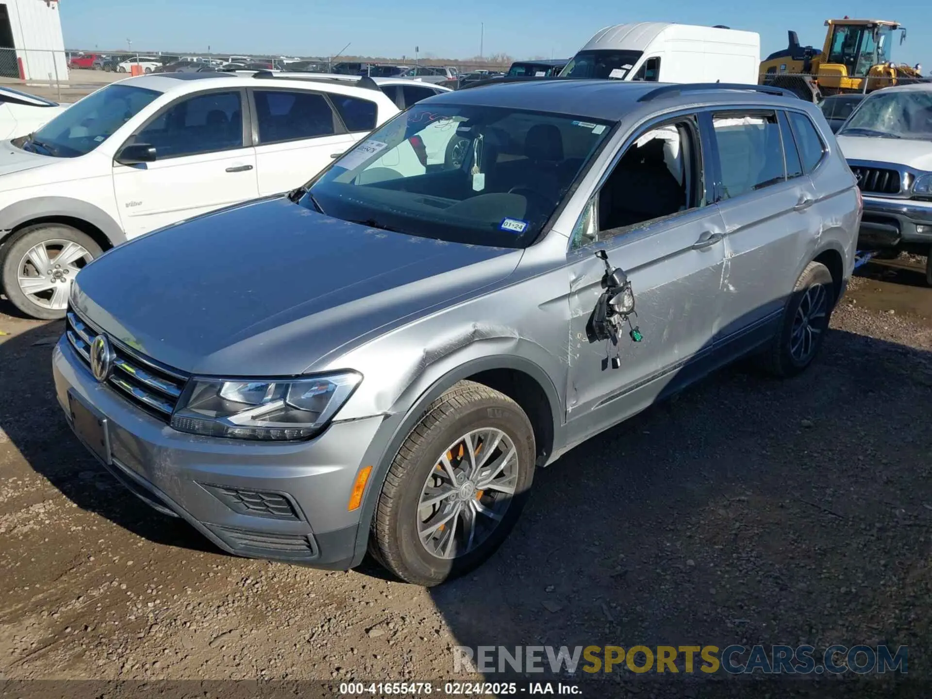 2 Фотография поврежденного автомобиля 3VV2B7AX4LM081188 VOLKSWAGEN TIGUAN 2020