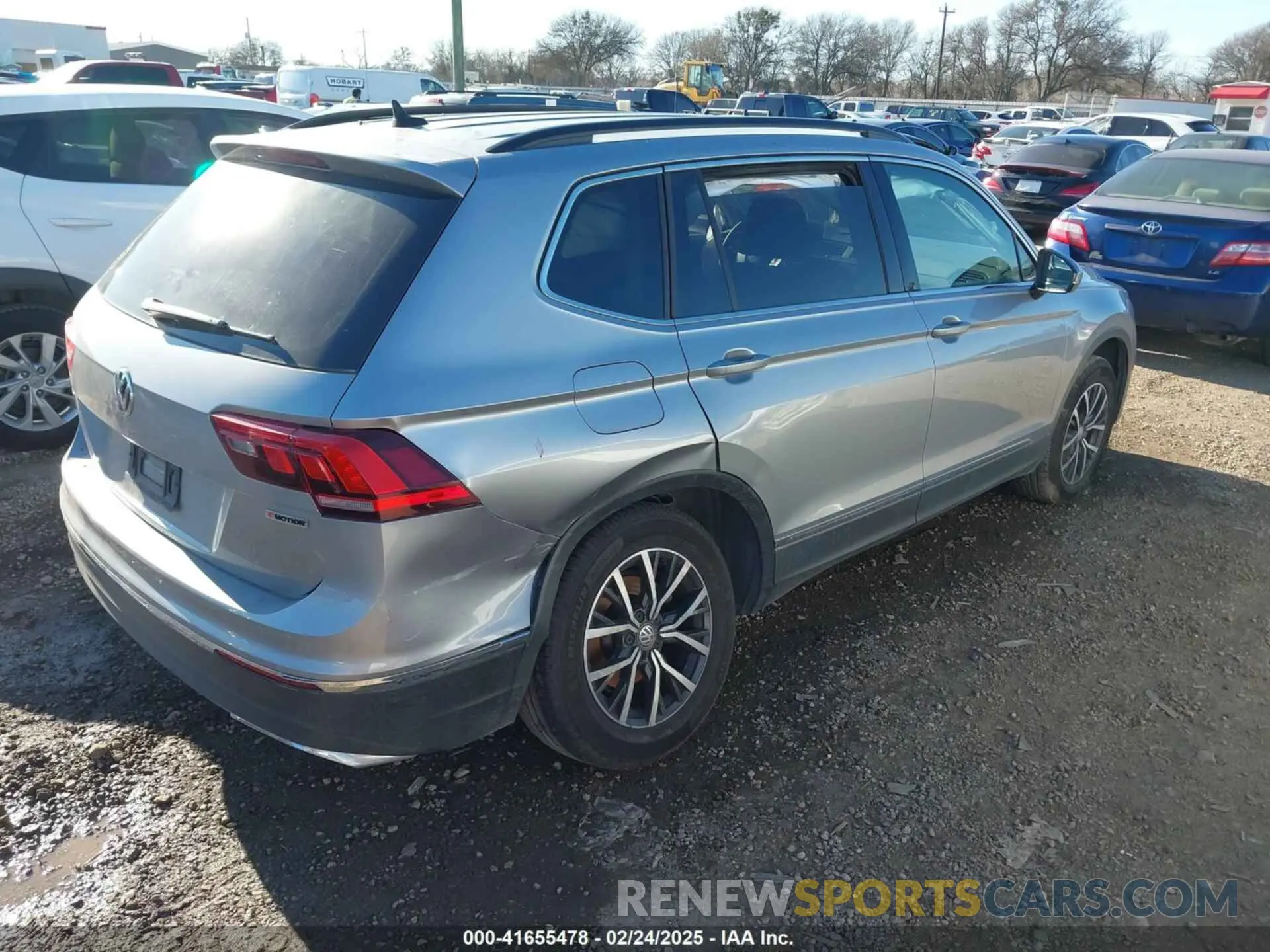 4 Фотография поврежденного автомобиля 3VV2B7AX4LM081188 VOLKSWAGEN TIGUAN 2020