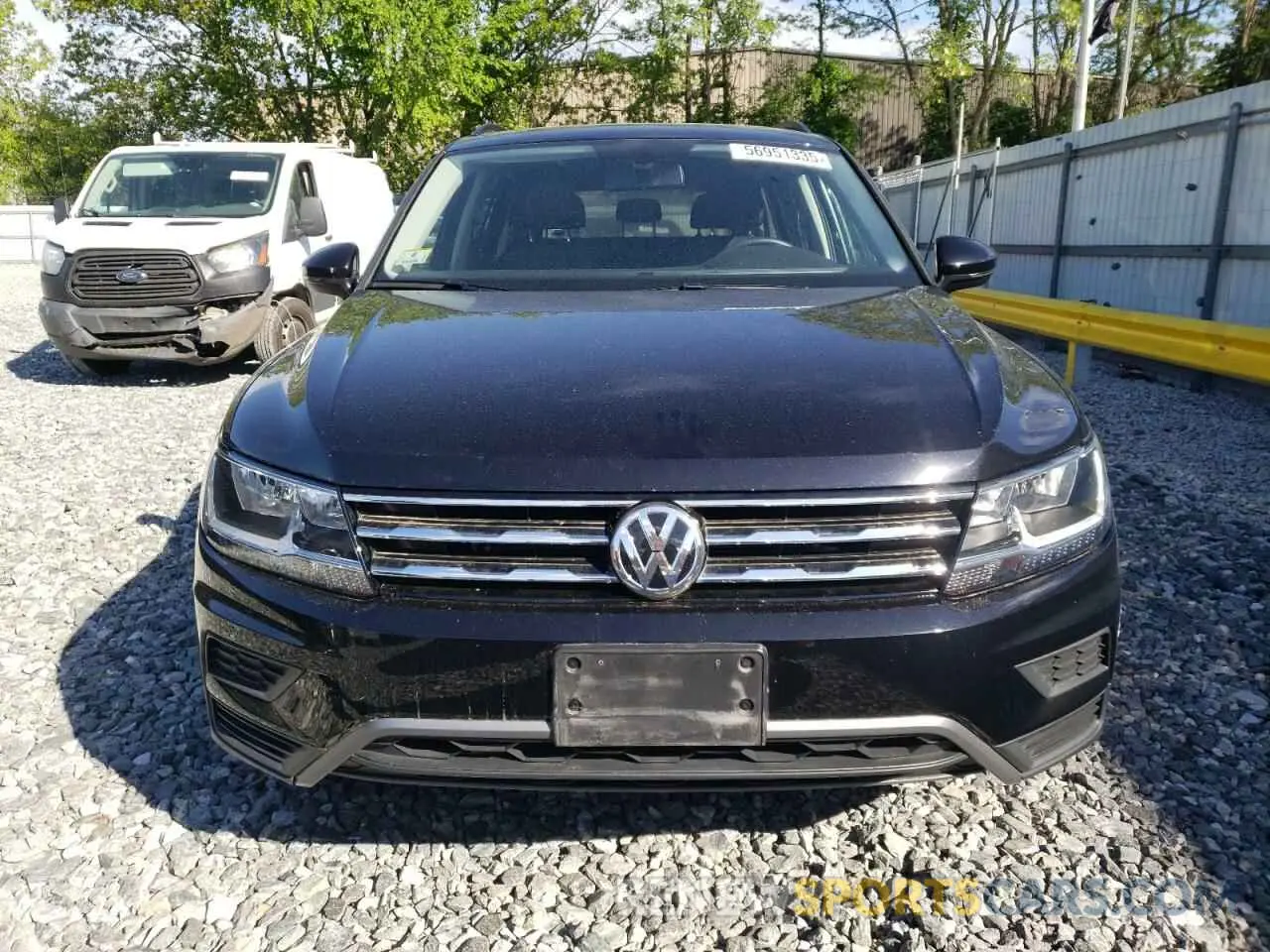 5 Photograph of a damaged car 3VV2B7AX5LM136778 VOLKSWAGEN TIGUAN 2020