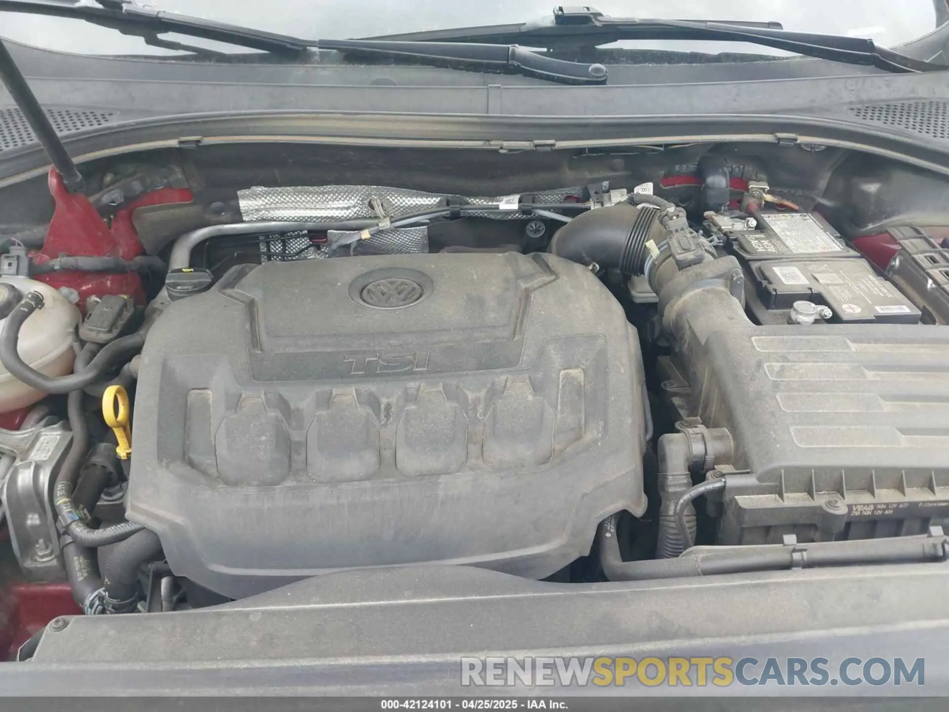 10 Photograph of a damaged car 3VV2B7AX6LM063792 VOLKSWAGEN TIGUAN 2020