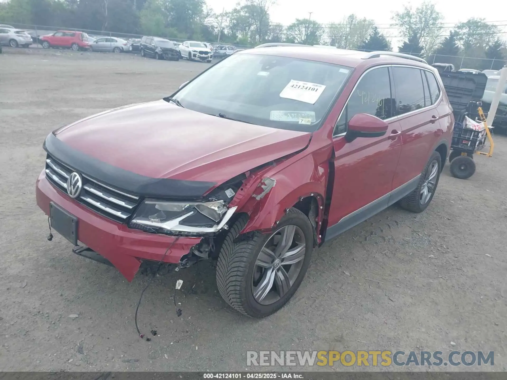 2 Photograph of a damaged car 3VV2B7AX6LM063792 VOLKSWAGEN TIGUAN 2020