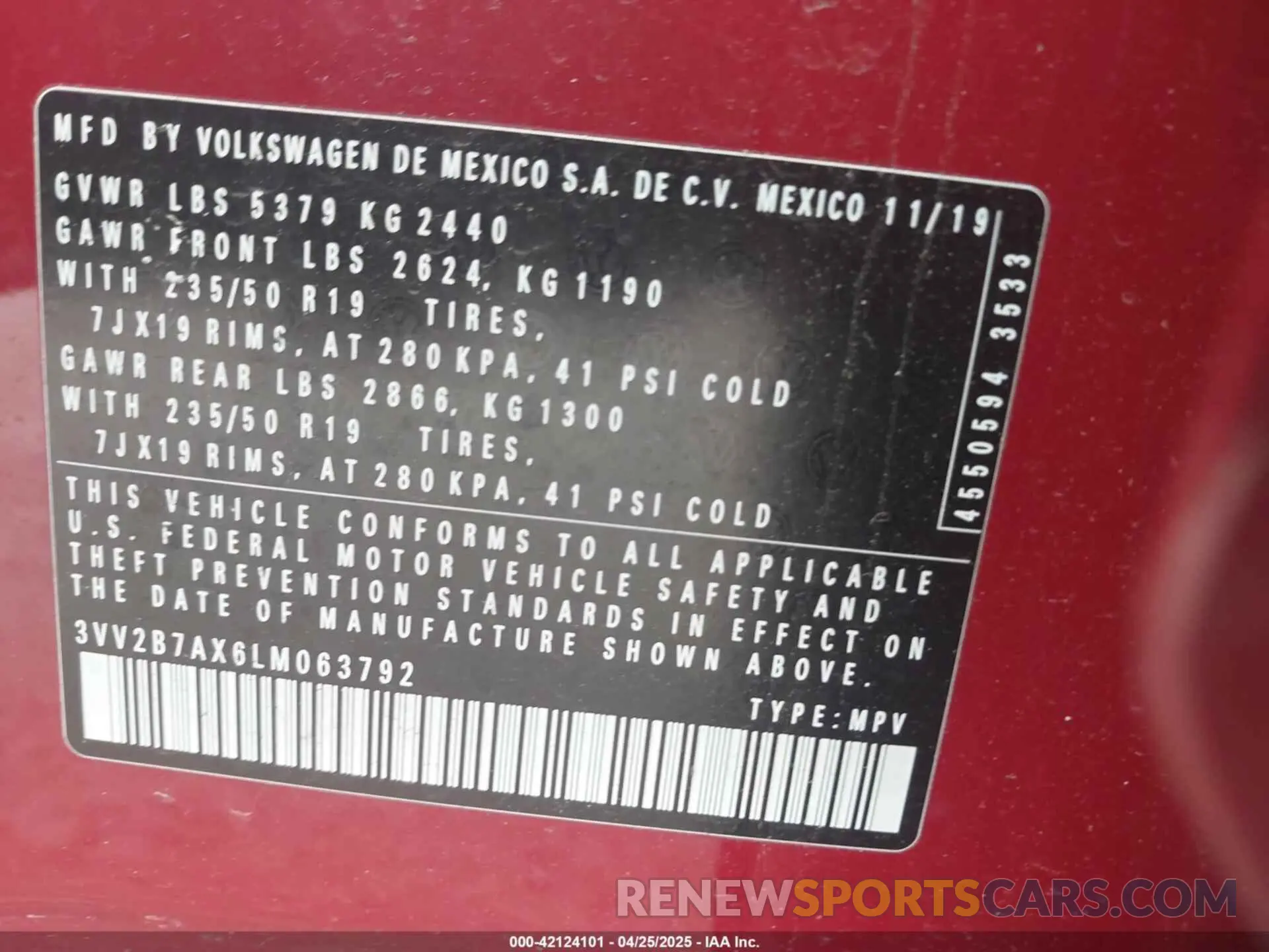 9 Photograph of a damaged car 3VV2B7AX6LM063792 VOLKSWAGEN TIGUAN 2020
