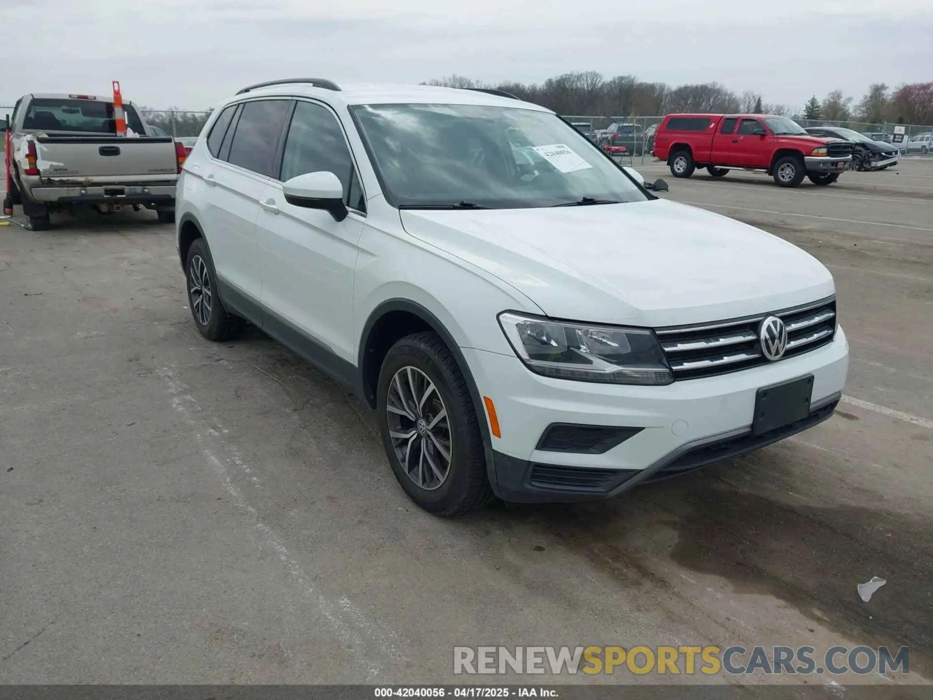 1 Фотография поврежденного автомобиля 3VV2B7AX6LM091916 VOLKSWAGEN TIGUAN 2020