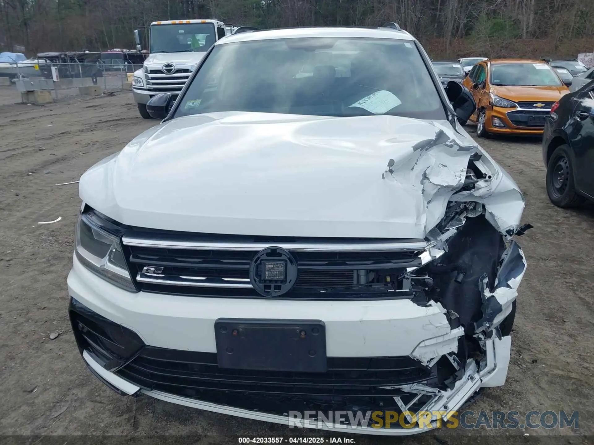 13 Photograph of a damaged car 3VV2B7AX7LM143652 VOLKSWAGEN TIGUAN 2020
