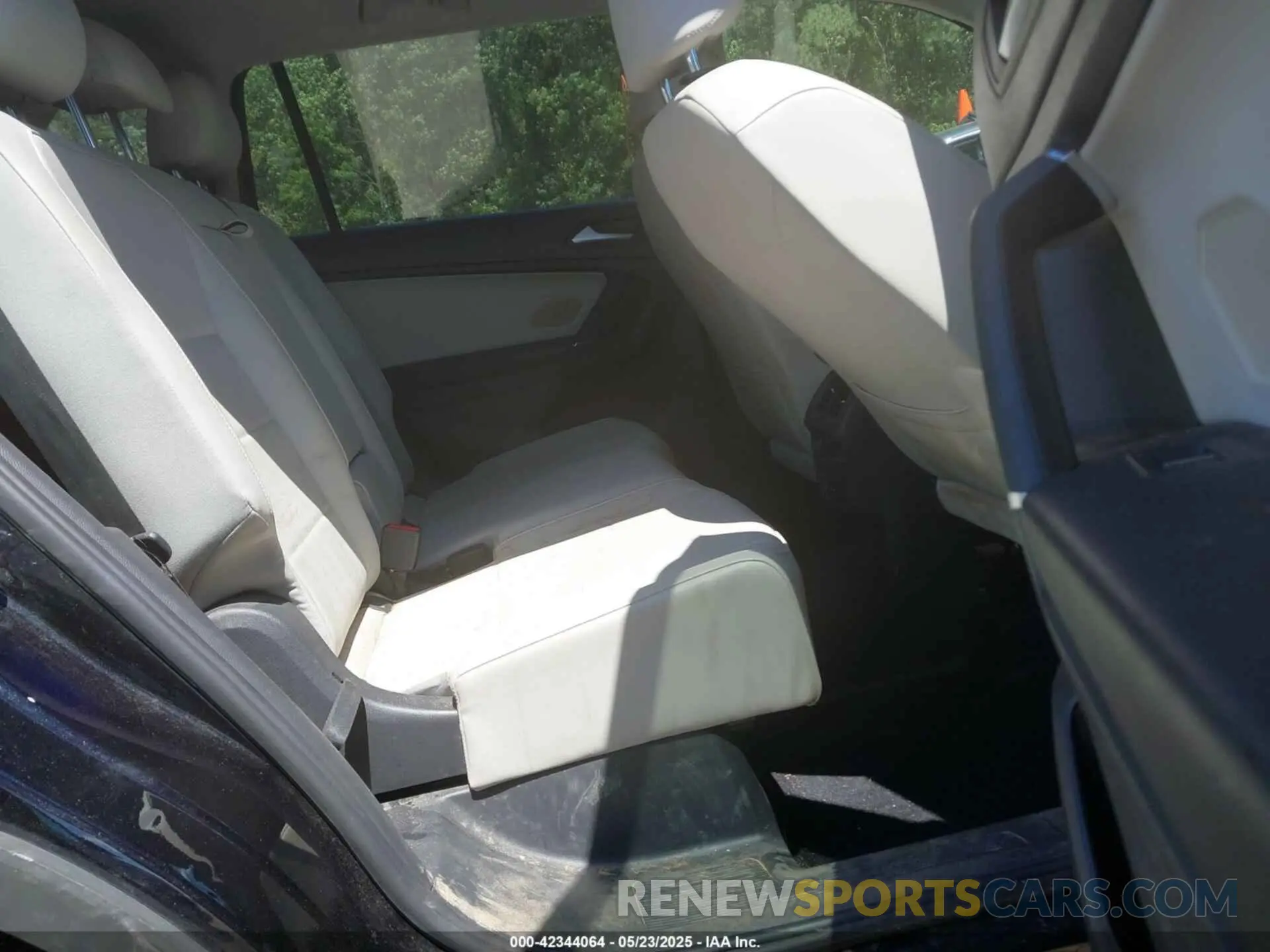 8 Фотография поврежденного автомобиля 3VV2B7AX7LM148379 VOLKSWAGEN TIGUAN 2020