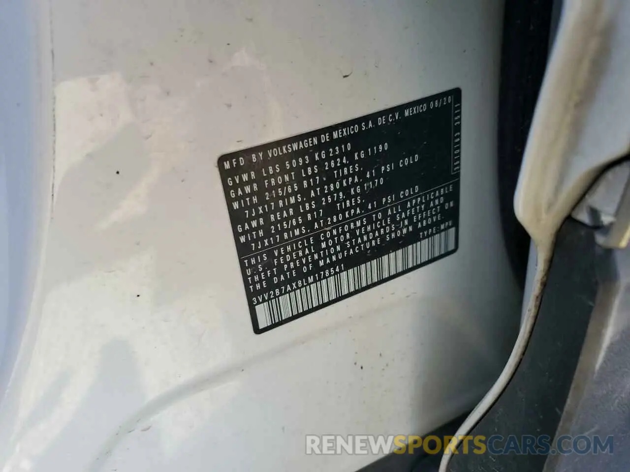 13 Photograph of a damaged car 3VV2B7AX8LM178541 VOLKSWAGEN TIGUAN 2020