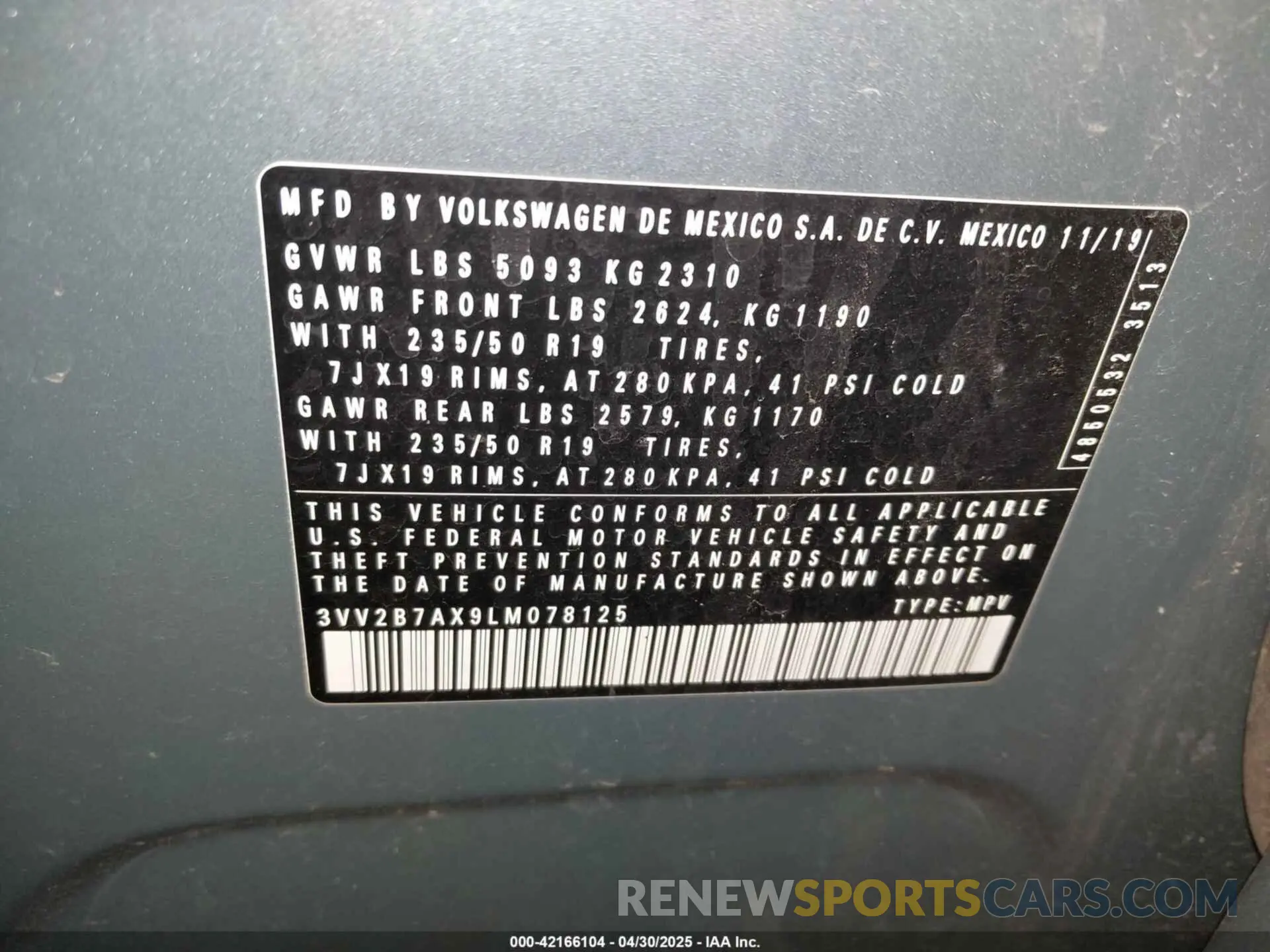 9 Photograph of a damaged car 3VV2B7AX9LM078125 VOLKSWAGEN TIGUAN 2020