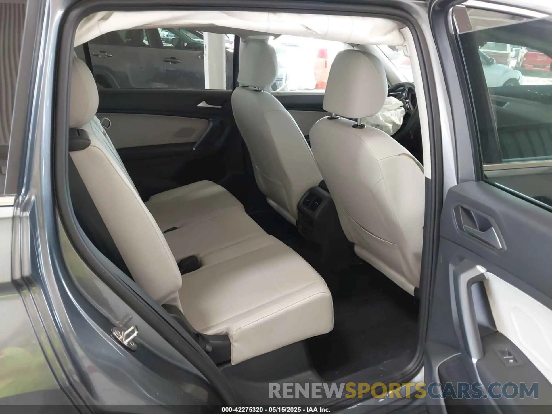 7 Фотография поврежденного автомобиля 3VV3B7AX0LM007612 VOLKSWAGEN TIGUAN 2020