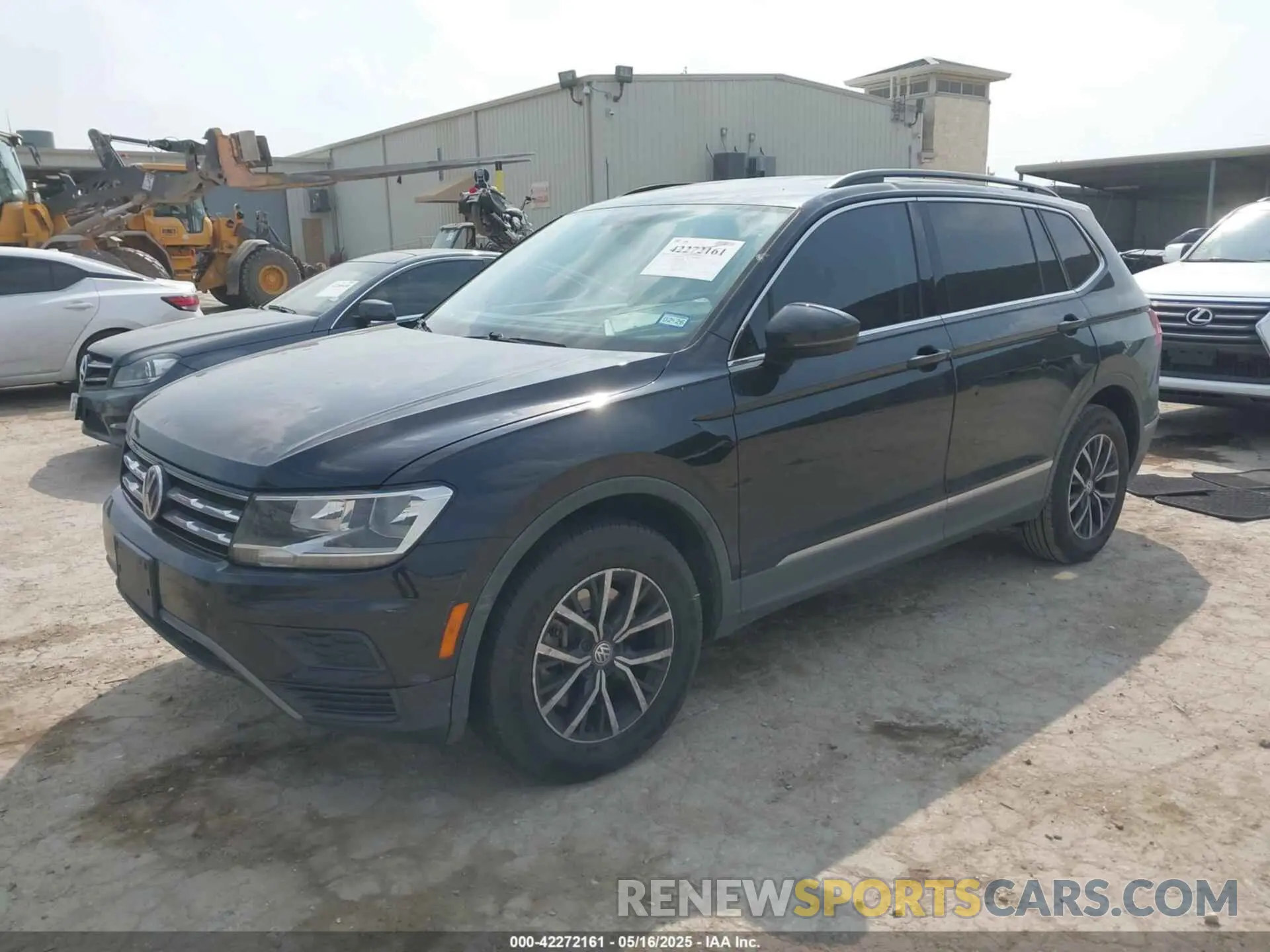 2 Photograph of a damaged car 3VV3B7AX0LM060536 VOLKSWAGEN TIGUAN 2020