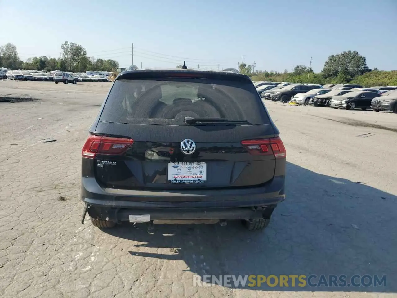 6 Photograph of a damaged car 3VV3B7AX0LM062948 VOLKSWAGEN TIGUAN 2020