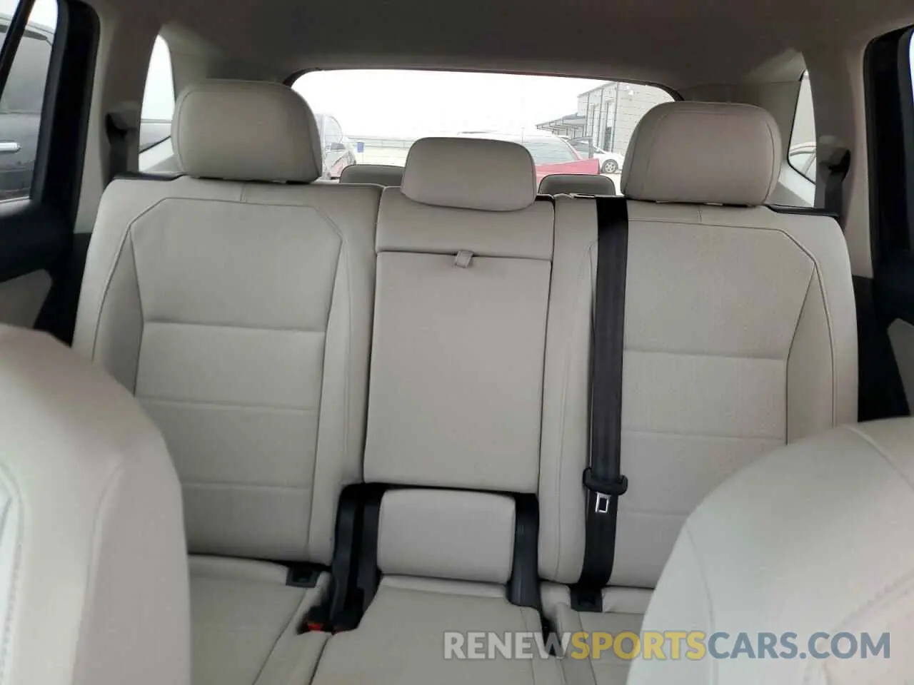 10 Photograph of a damaged car 3VV3B7AX1LM053000 VOLKSWAGEN TIGUAN 2020