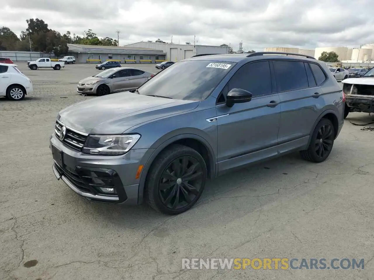 1 Photograph of a damaged car 3VV3B7AX1LM155168 VOLKSWAGEN TIGUAN 2020
