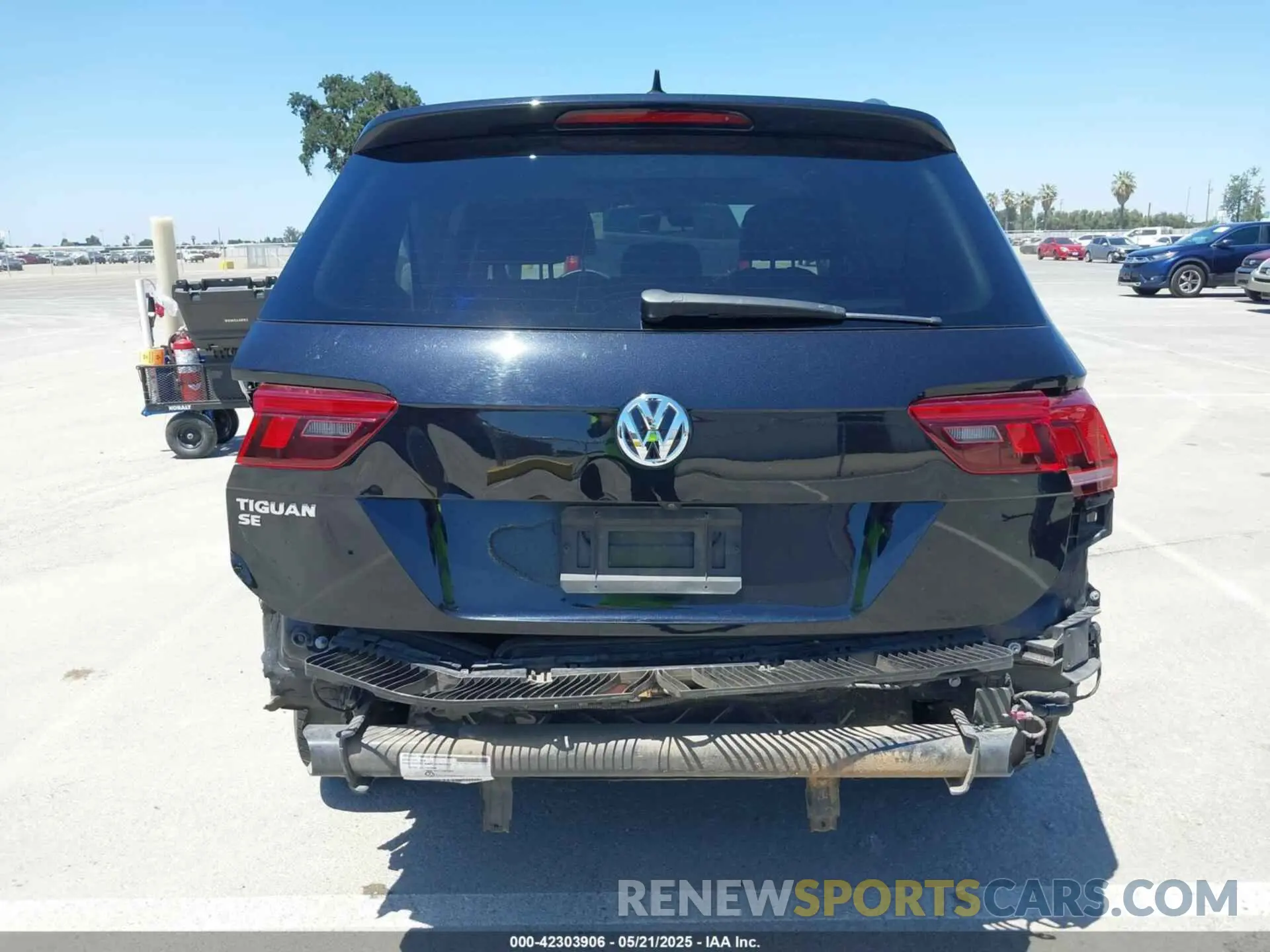 16 Фотография поврежденного автомобиля 3VV3B7AX1LM158247 VOLKSWAGEN TIGUAN 2020